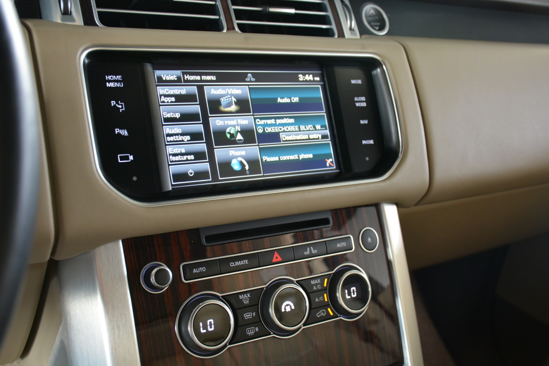 Used-2015-Land-Rover-Range-Rover-Supercharged