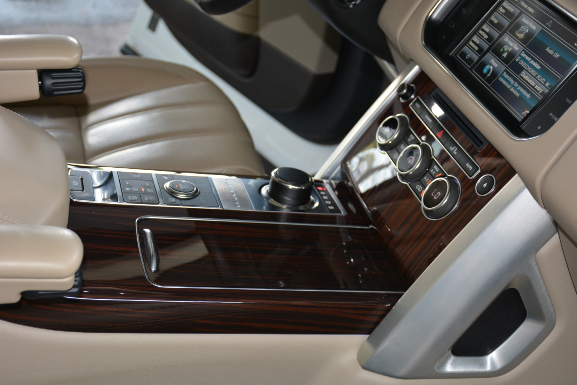 Used-2015-Land-Rover-Range-Rover-Supercharged