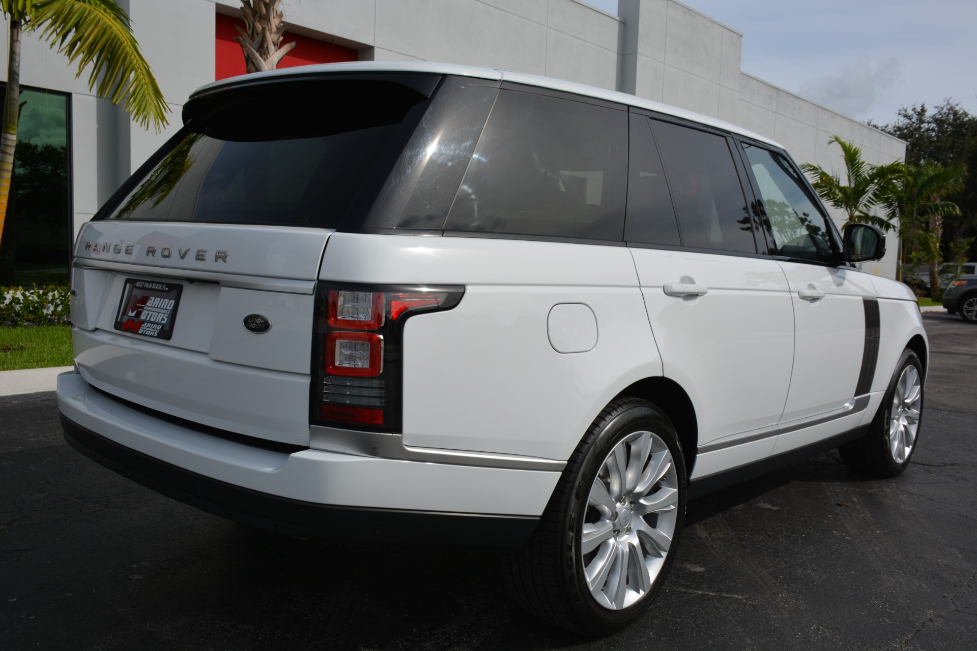 Used-2015-Land-Rover-Range-Rover-Supercharged