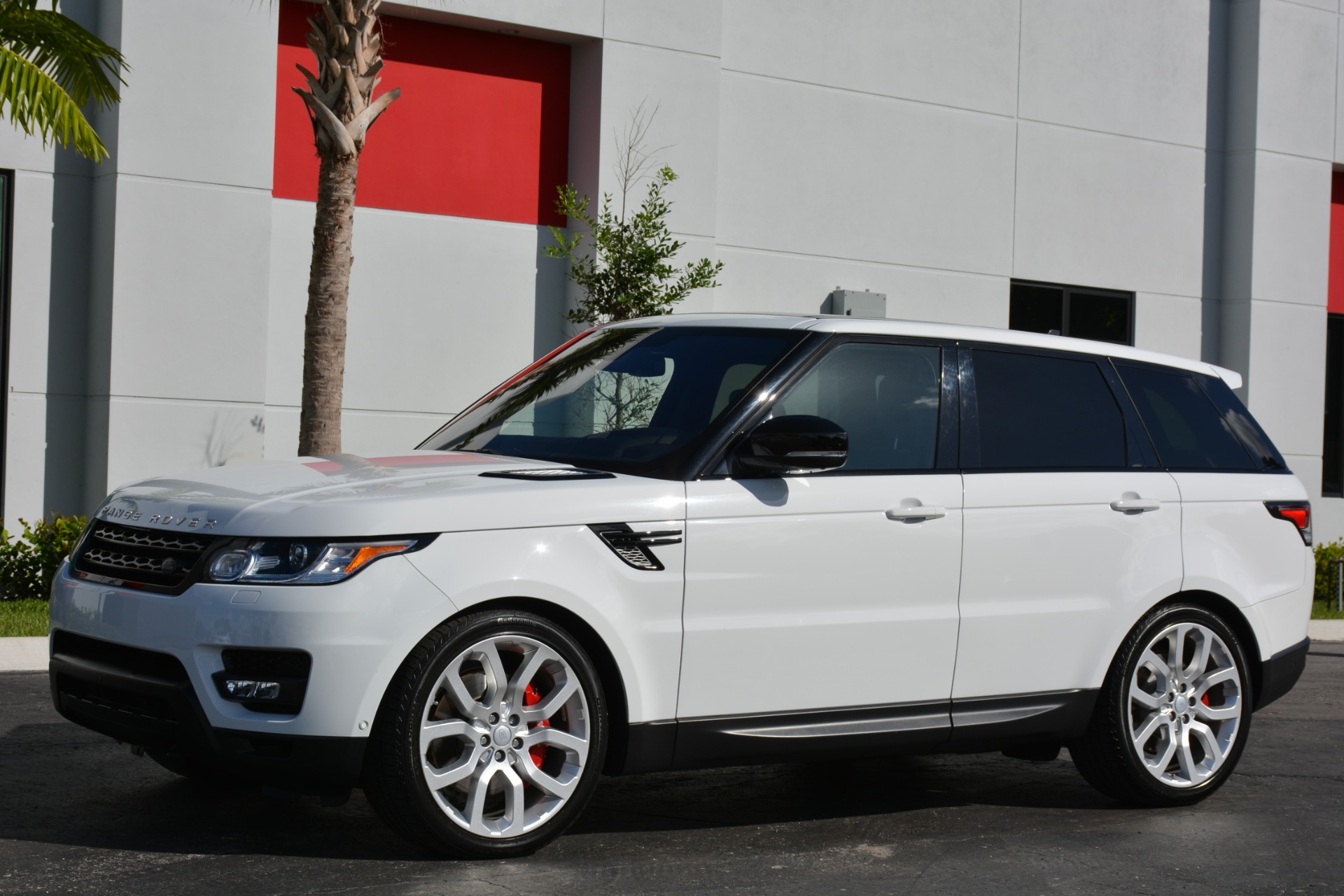 Used-2016-Land-Rover-Range-Rover-Sport-Supercharged-Dynamic