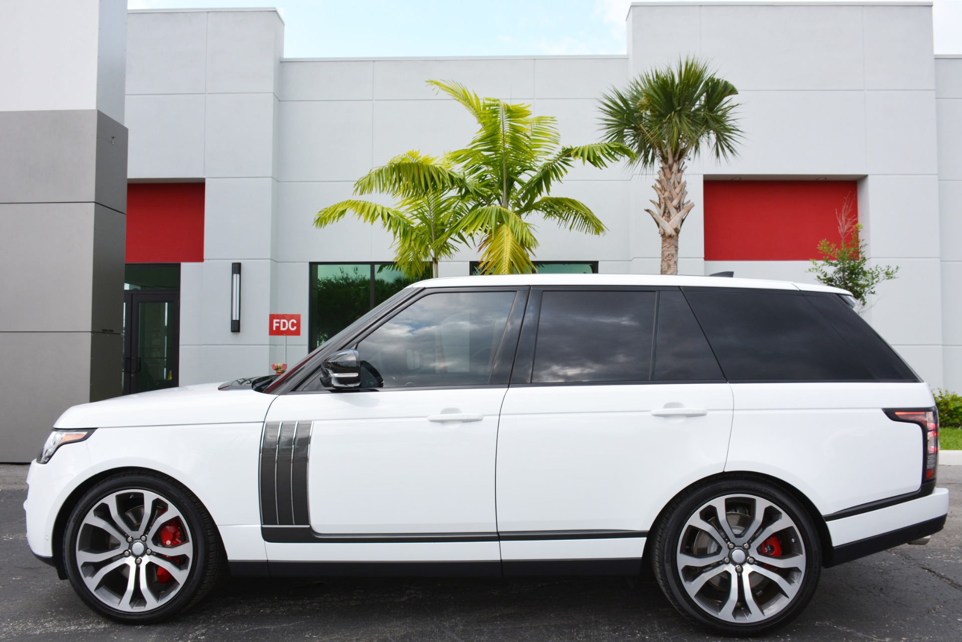 Used-2017-Land-Rover-Range-Rover-SVAutobiography-Dynamic