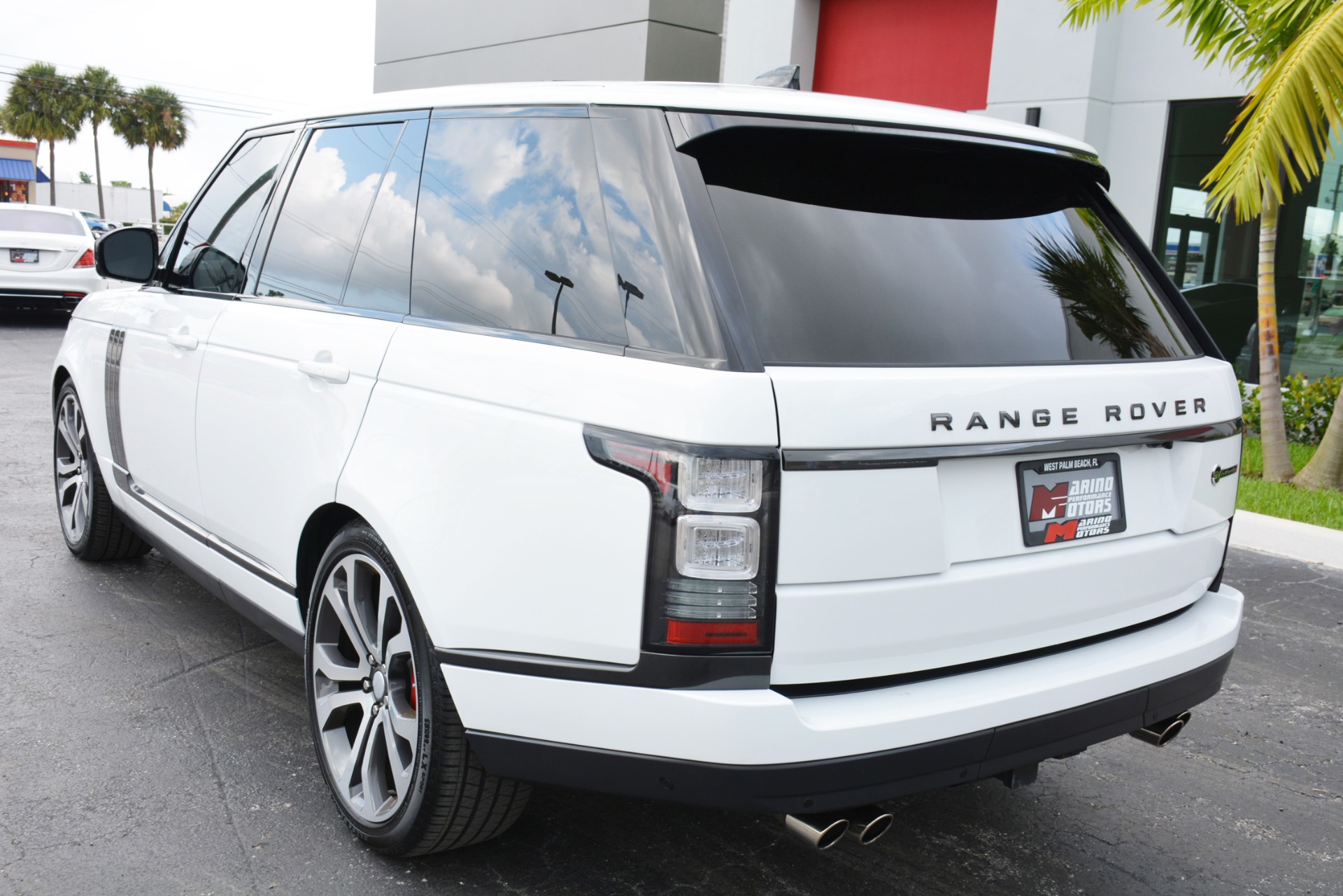 Used-2017-Land-Rover-Range-Rover-SVAutobiography-Dynamic