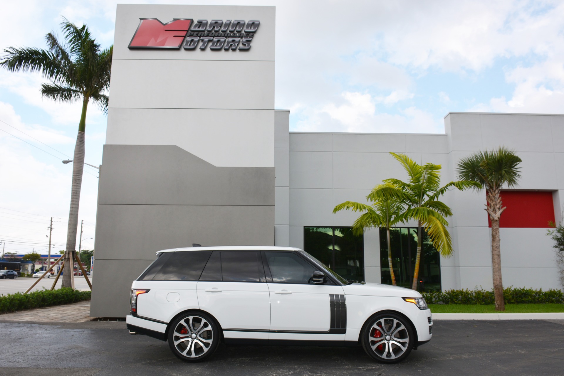 Used-2017-Land-Rover-Range-Rover-SVAutobiography-Dynamic