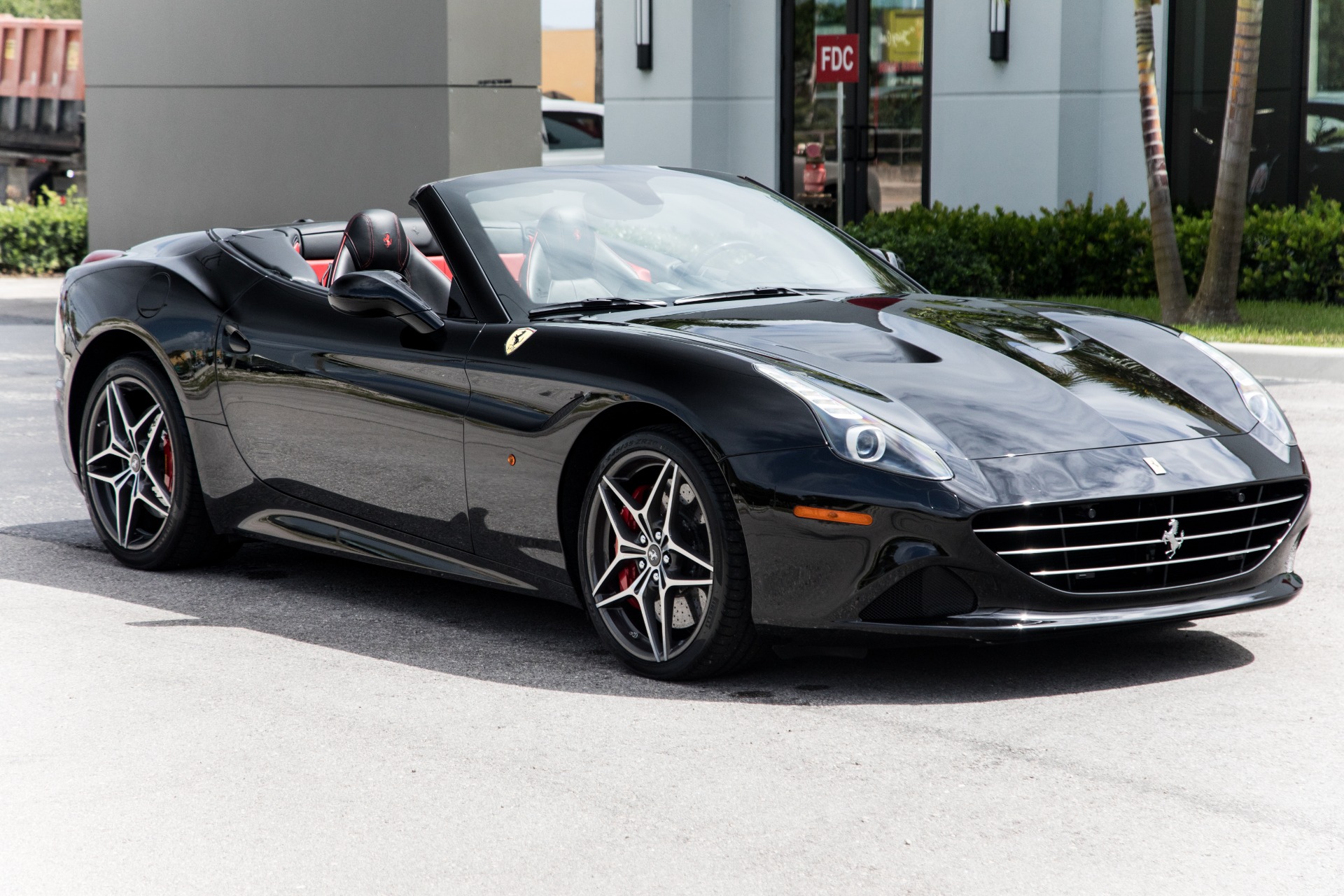 Used-2016-Ferrari-California-T