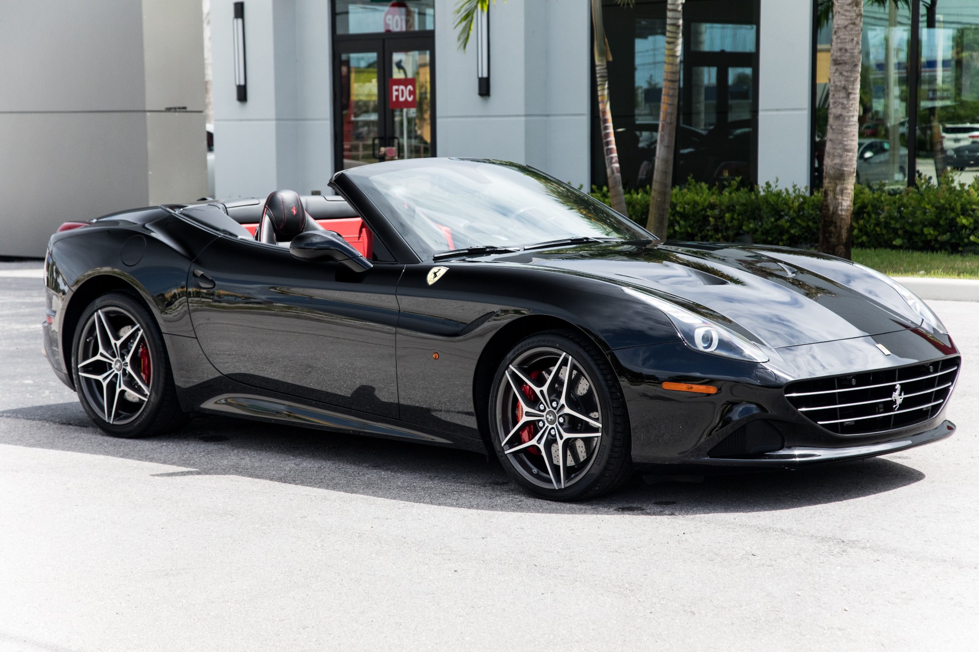 Used-2016-Ferrari-California-T