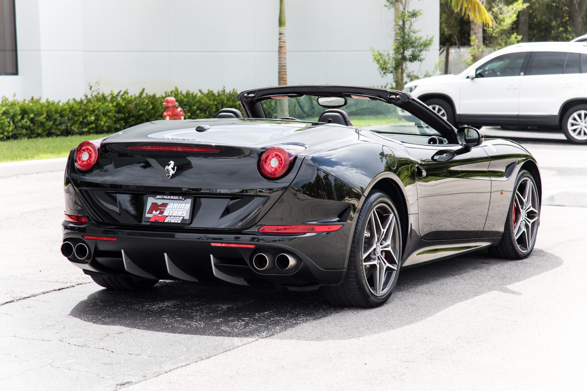 Used-2016-Ferrari-California-T