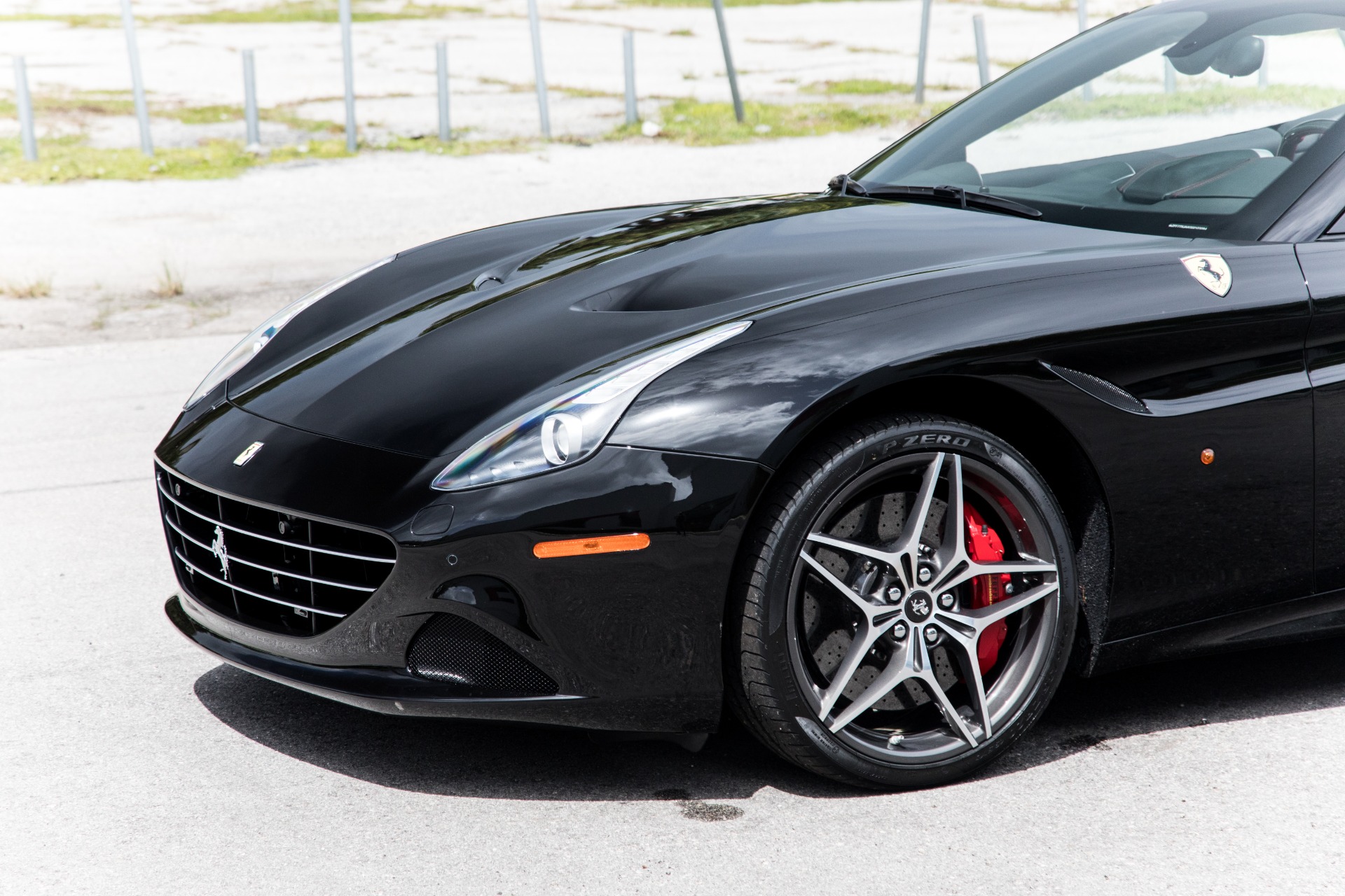 Used-2016-Ferrari-California-T