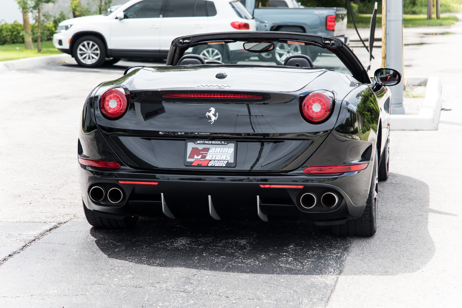 Used-2016-Ferrari-California-T