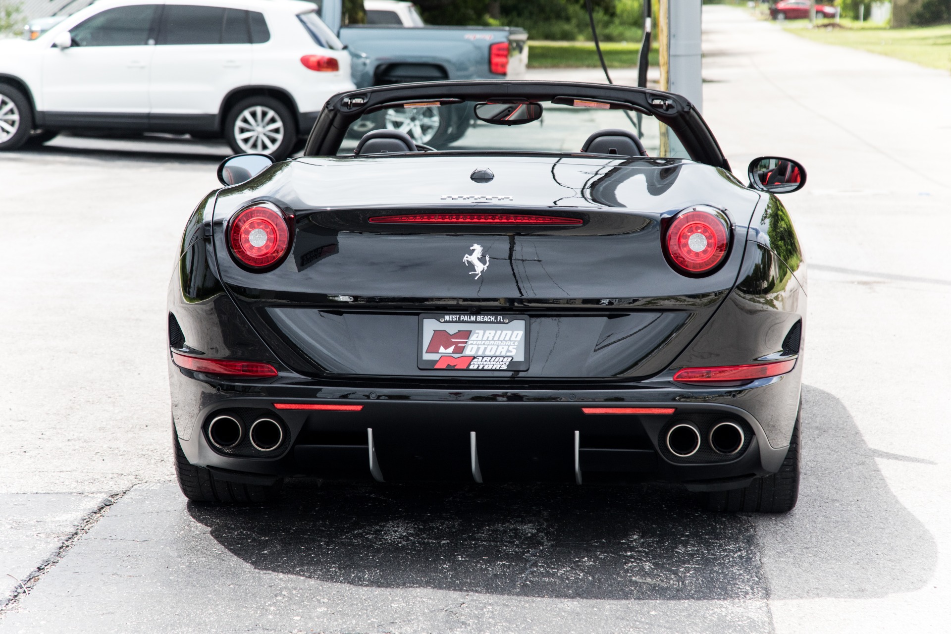 Used-2016-Ferrari-California-T