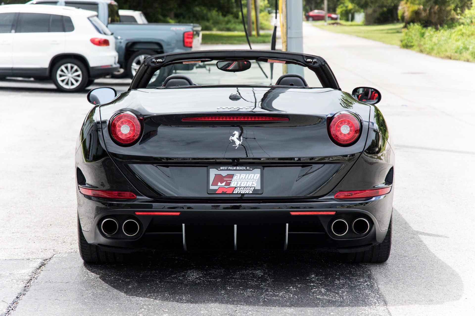 Used-2016-Ferrari-California-T