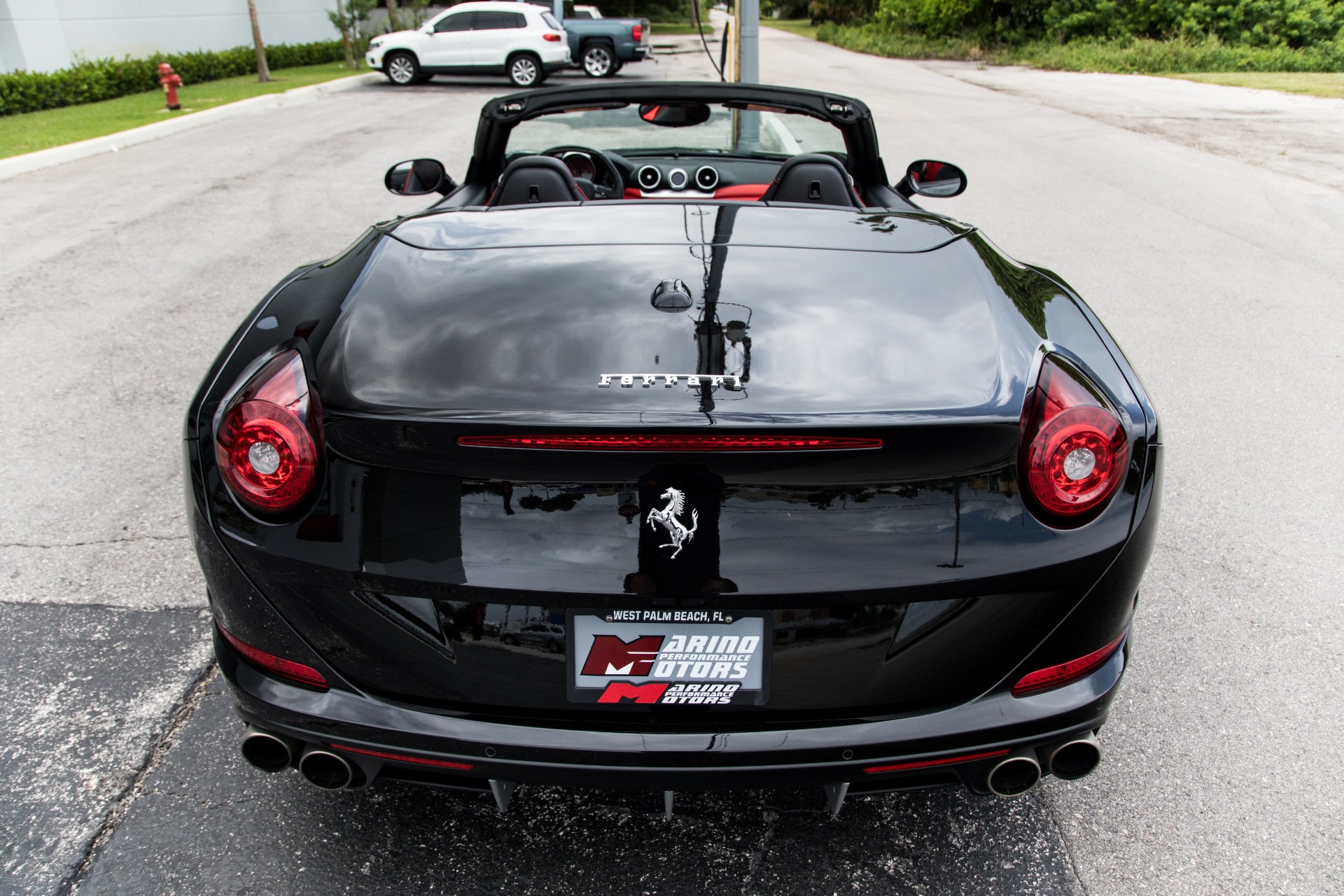 Used-2016-Ferrari-California-T
