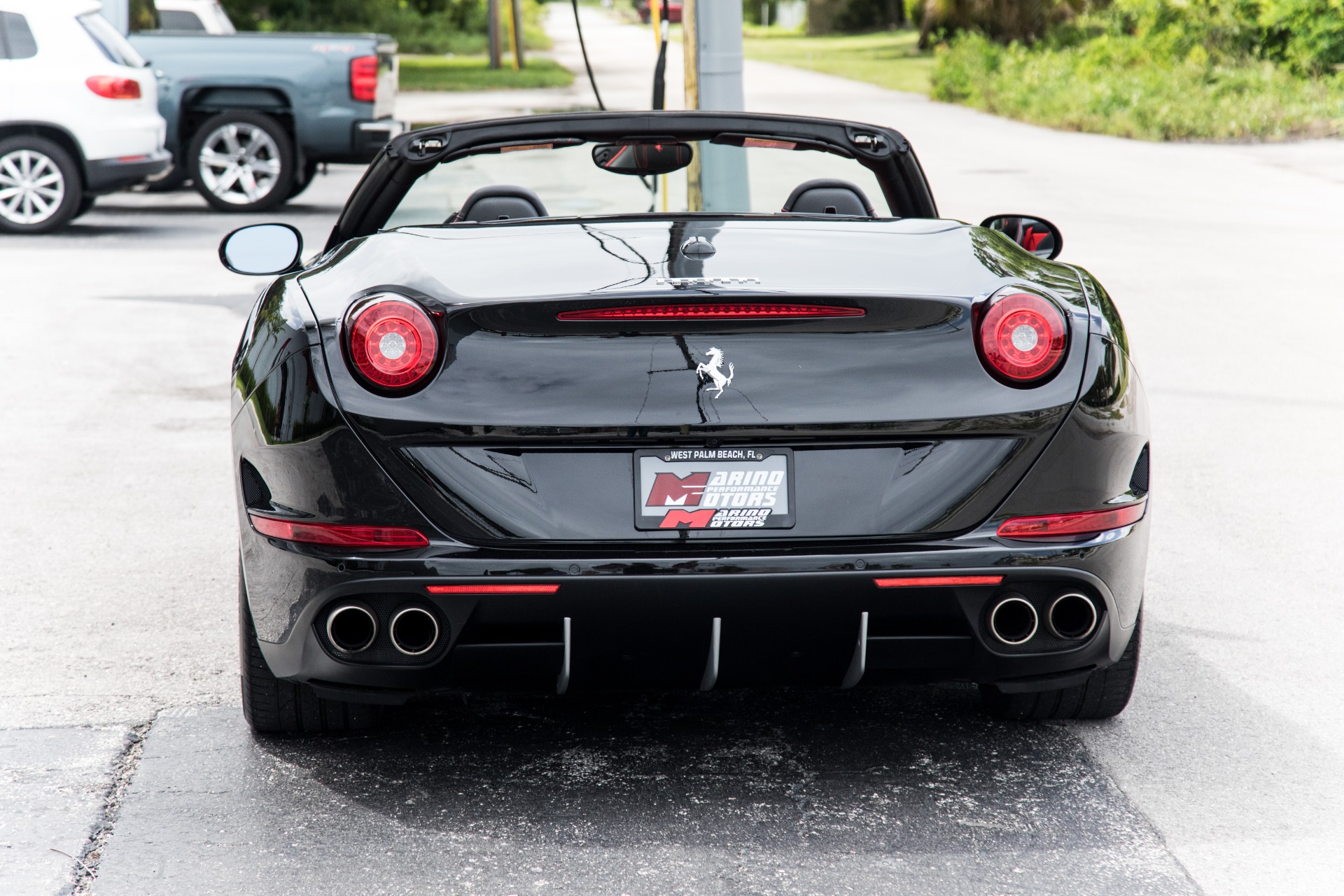 Used-2016-Ferrari-California-T