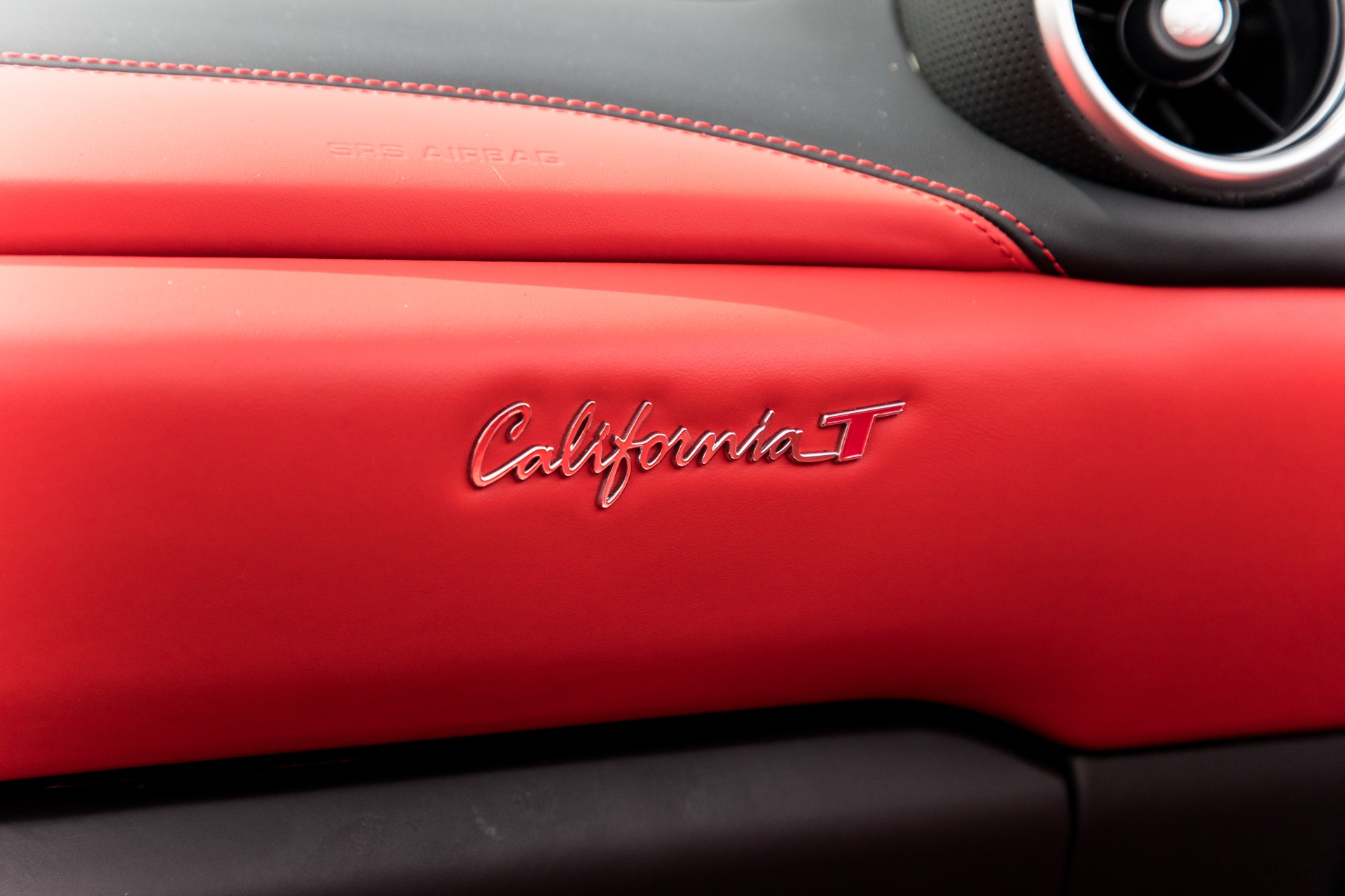 Used-2016-Ferrari-California-T