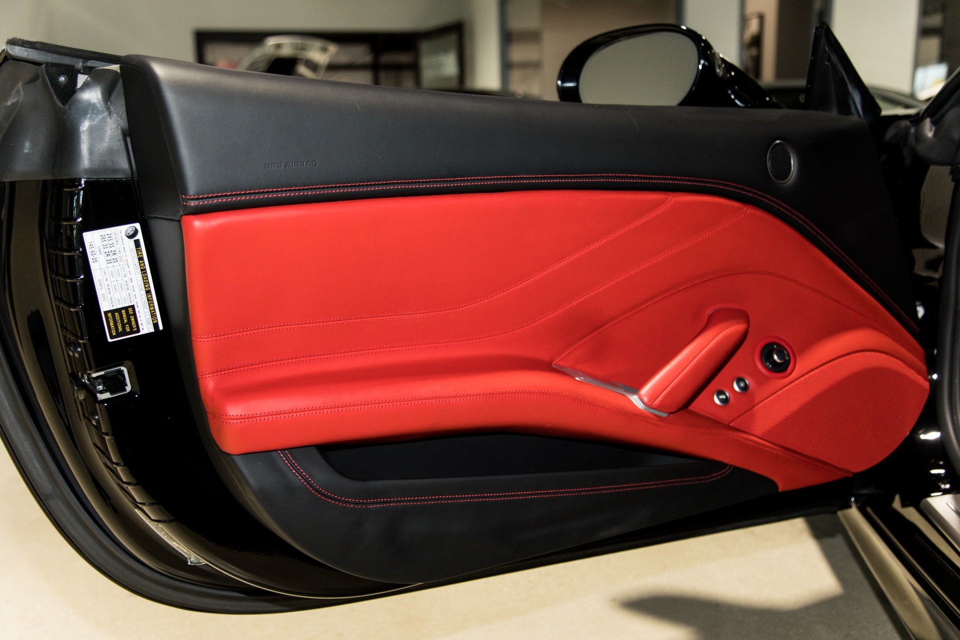 Used-2016-Ferrari-California-T