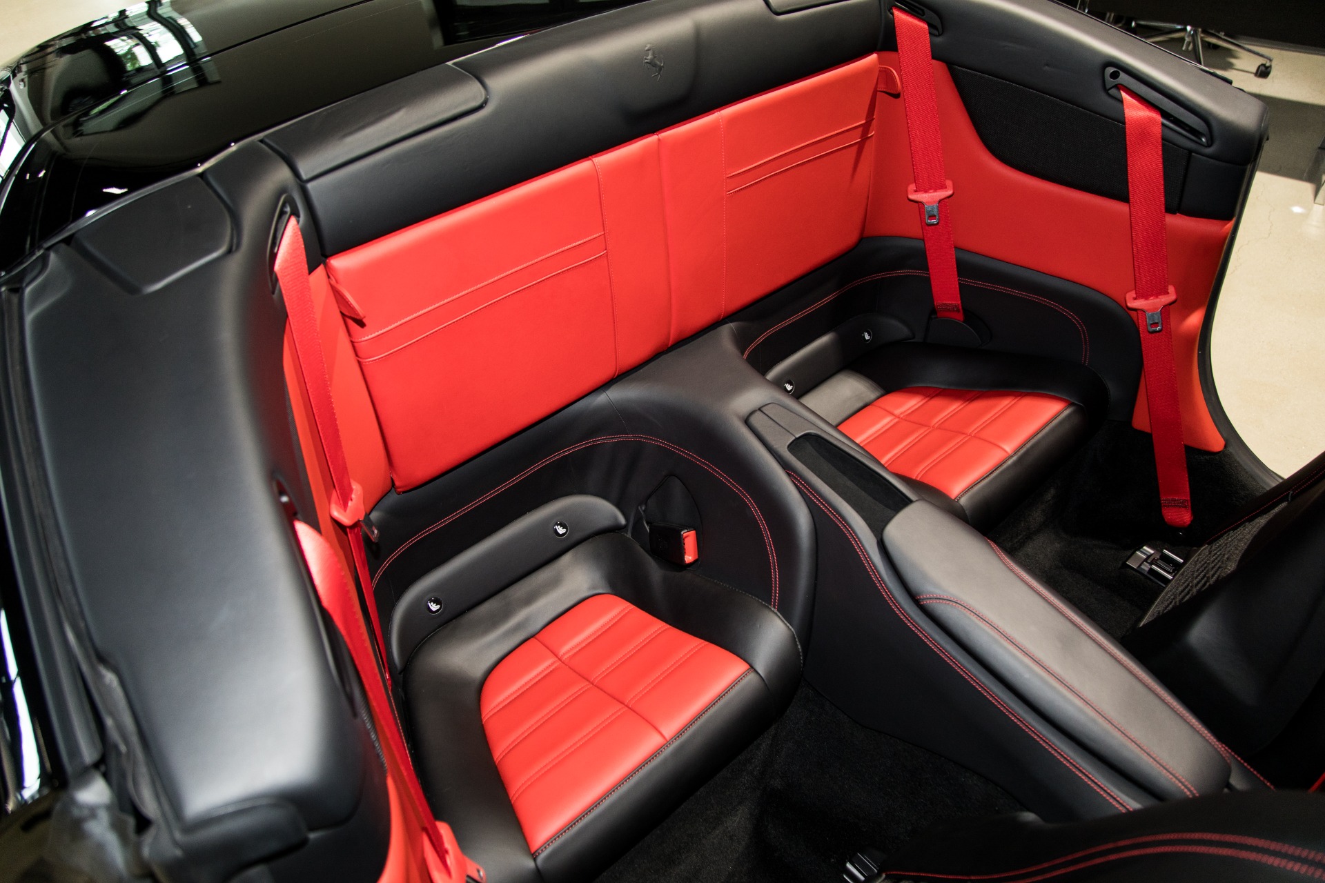 Used-2016-Ferrari-California-T