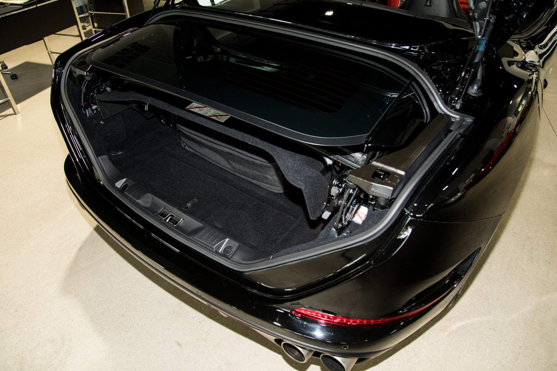 Used-2016-Ferrari-California-T