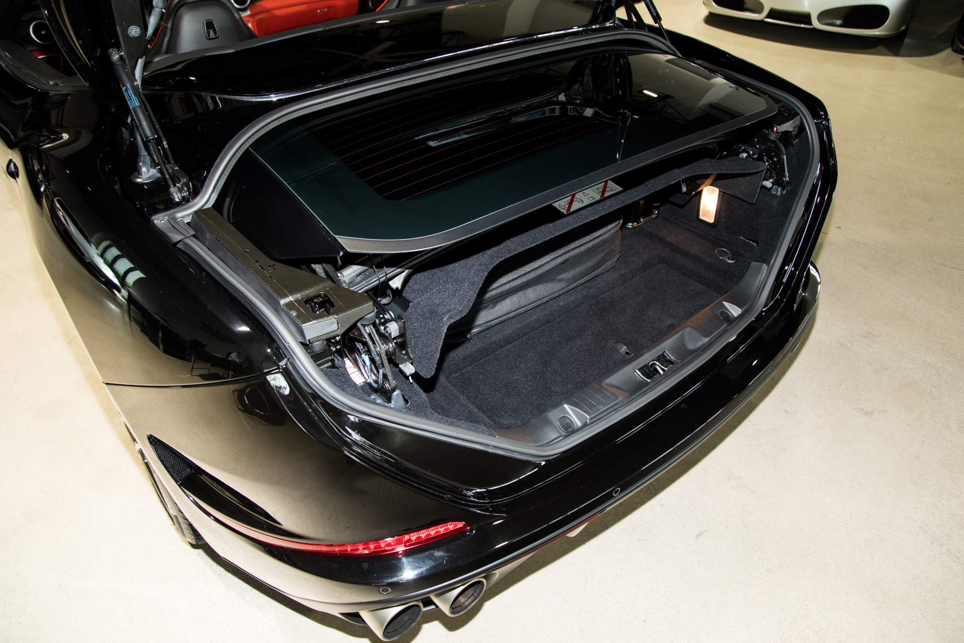 Used-2016-Ferrari-California-T