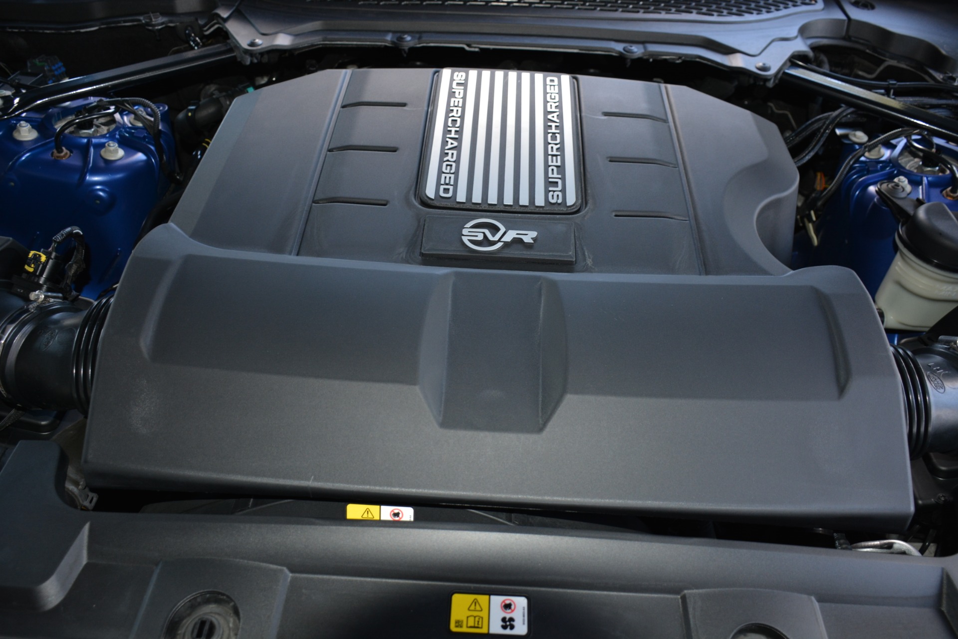 Used-2015-Land-Rover-Range-Rover-Sport-SVR