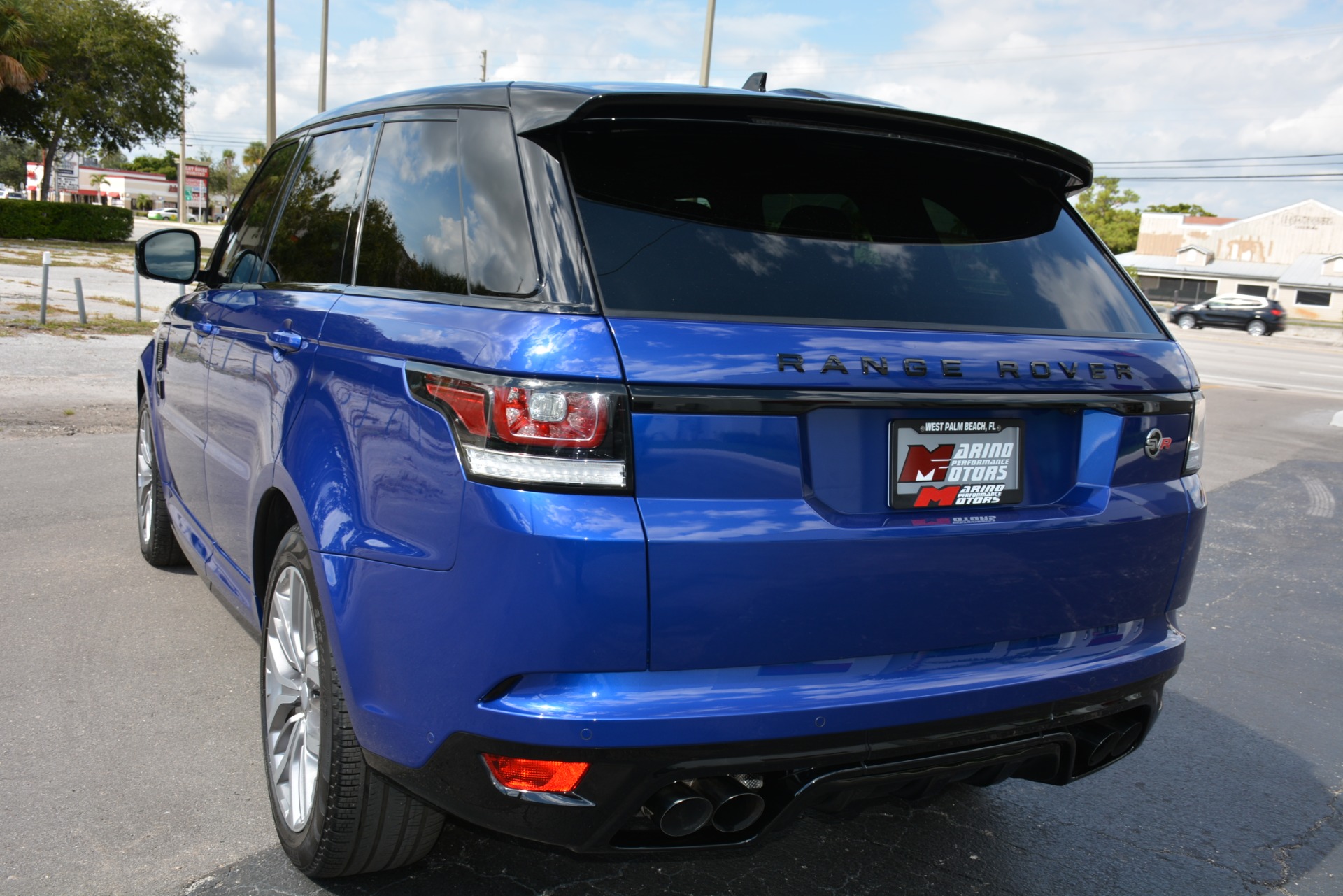 Used-2015-Land-Rover-Range-Rover-Sport-SVR