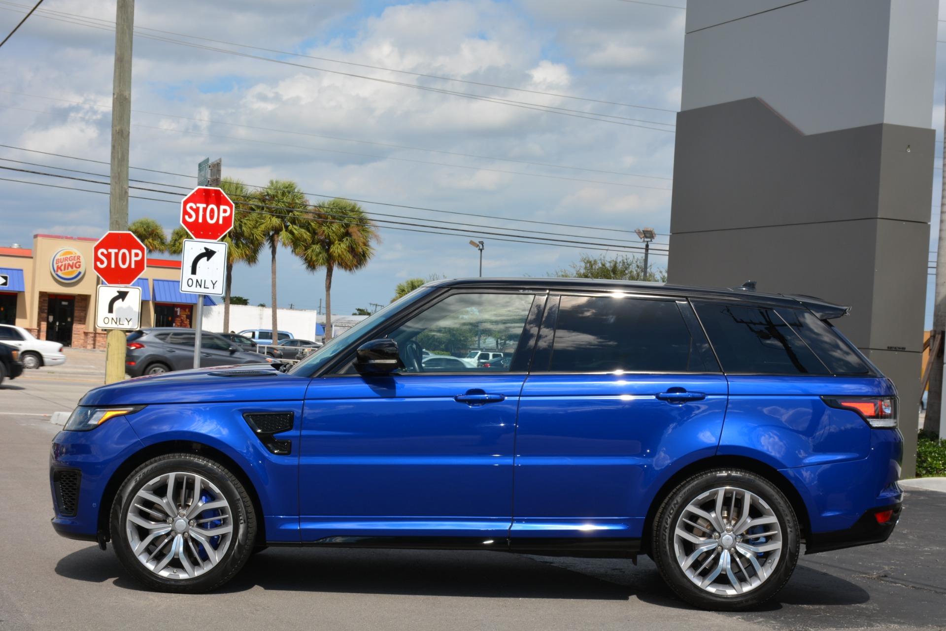 Used-2015-Land-Rover-Range-Rover-Sport-SVR