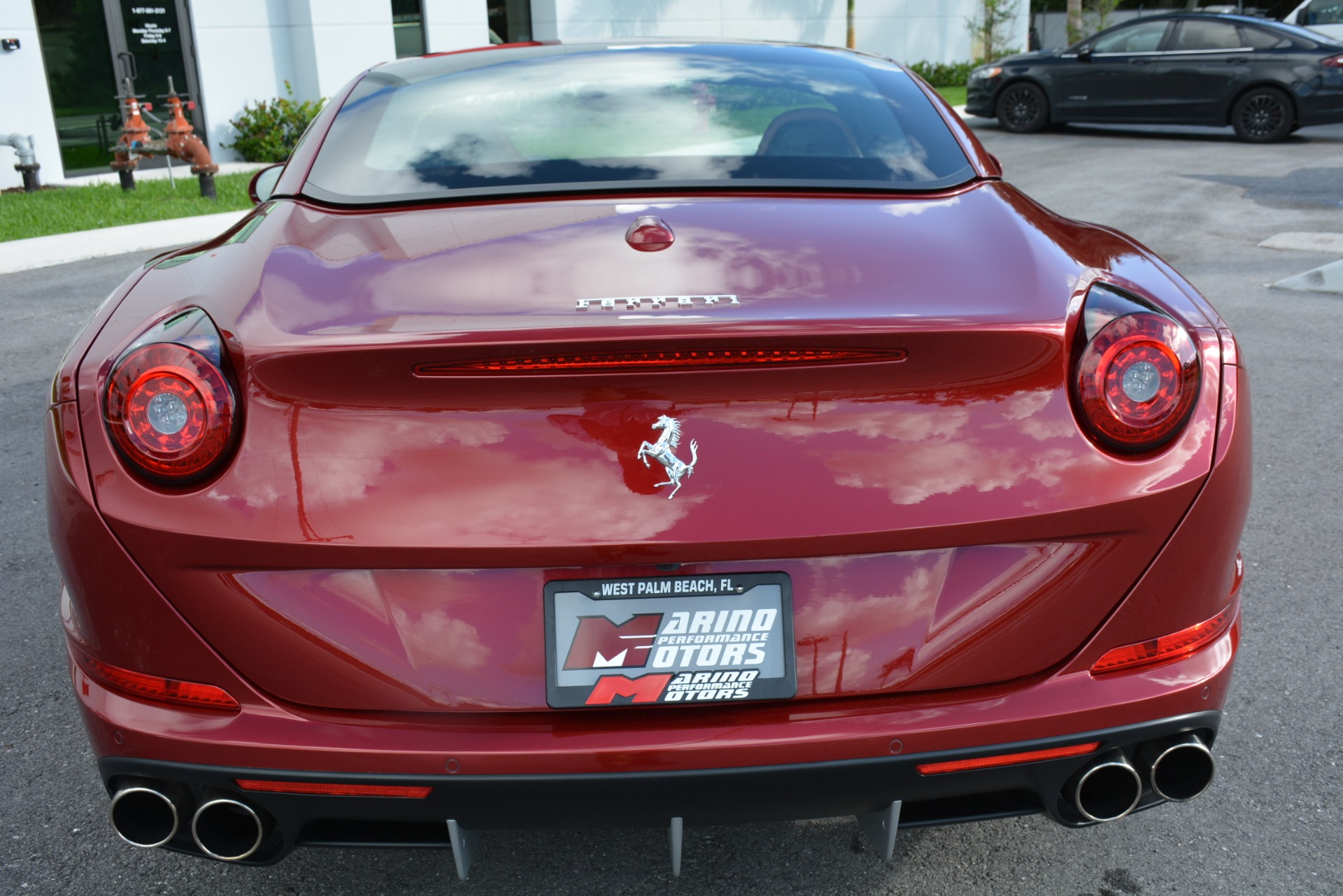 Used-2015-Ferrari-California-T