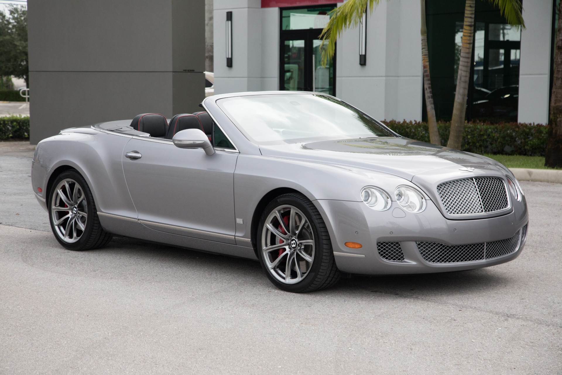 Unparalleled Luxury: The 2011 Bentley Continental GT