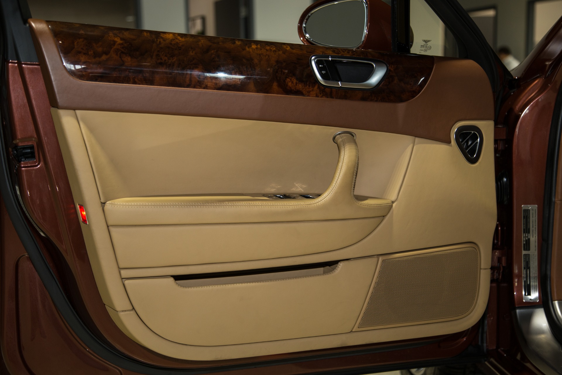 Used-2006-Bentley-Continental-Flying-Spur