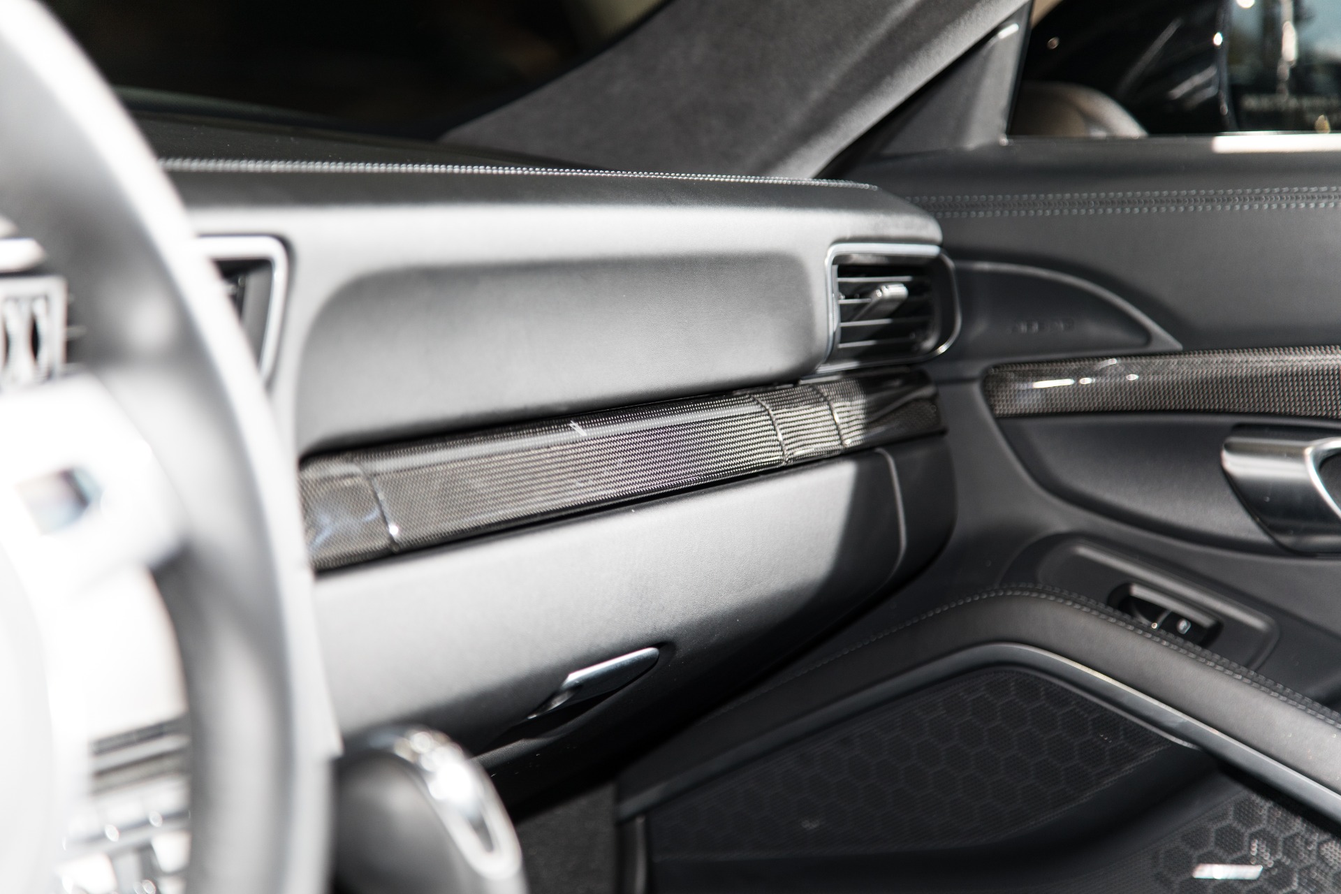 Used-2014-Porsche-911-Turbo-S