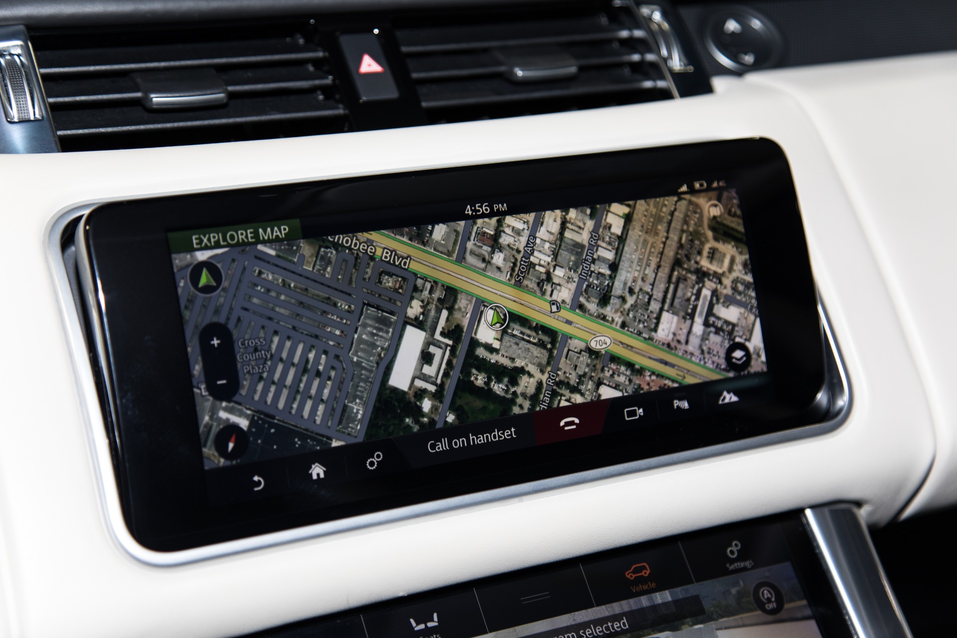 Used-2018-Land-Rover-Range-Rover-Sport-HSE-Dynamic