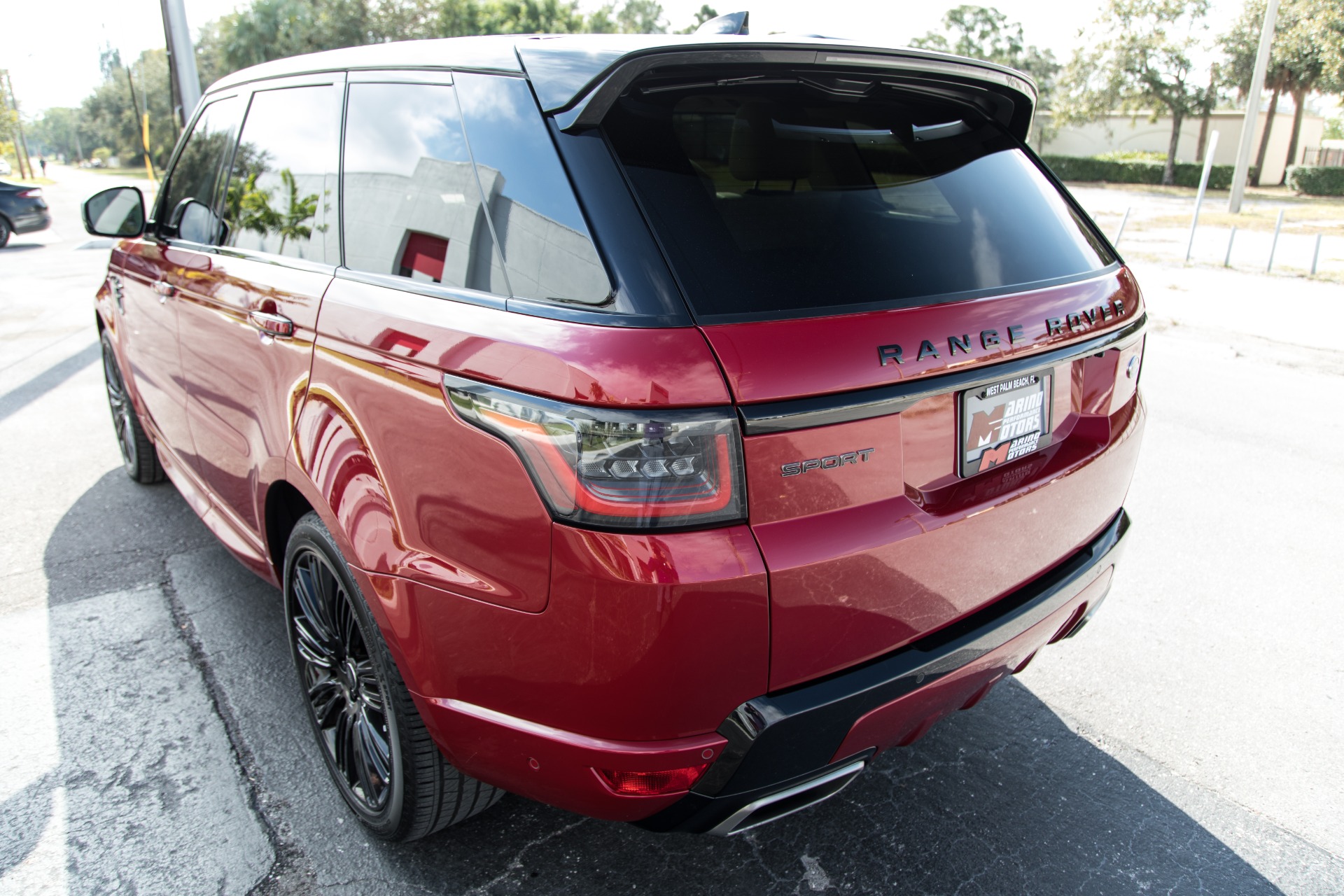 Used-2018-Land-Rover-Range-Rover-Sport-HSE-Dynamic