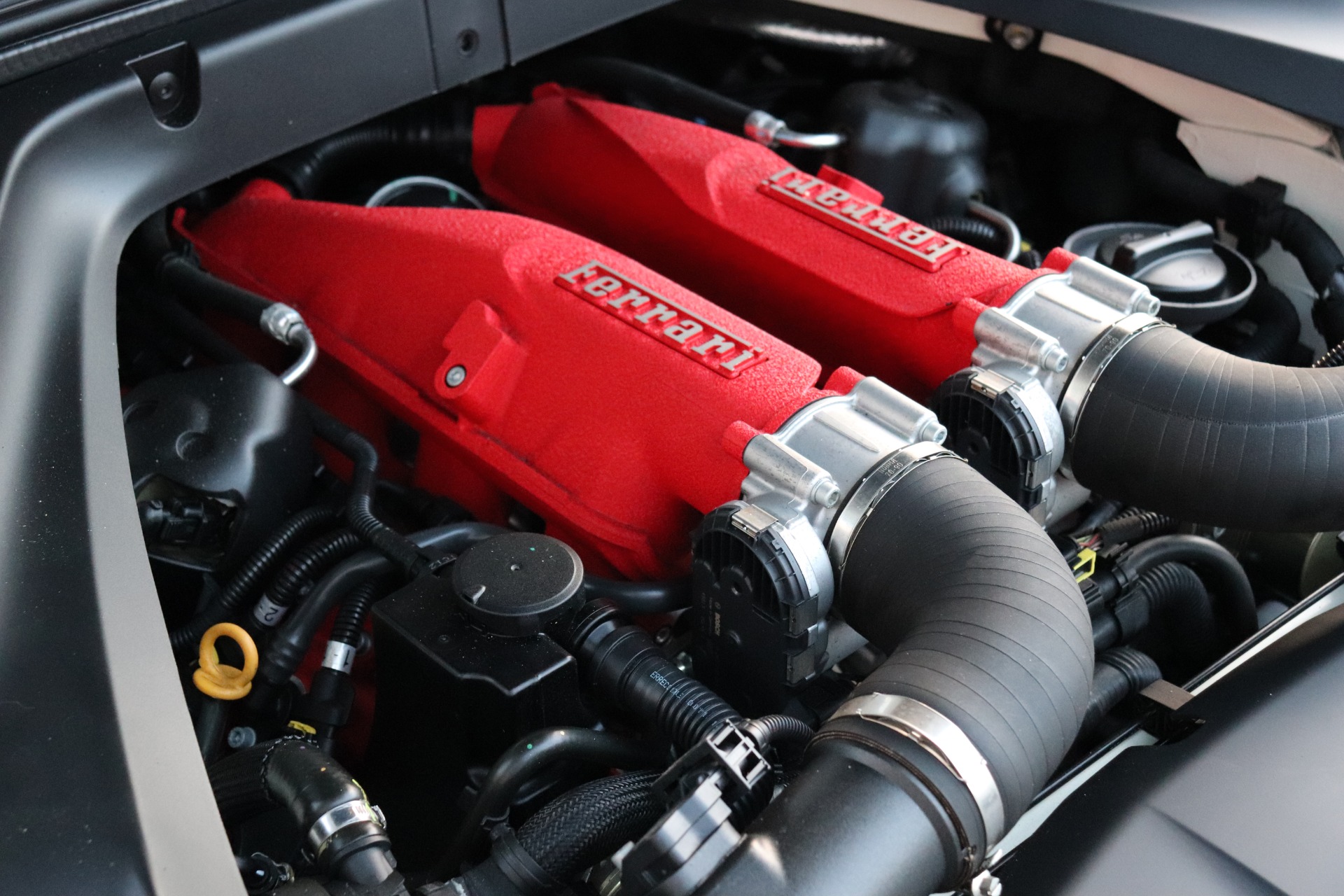 Used-2016-Ferrari-California-T