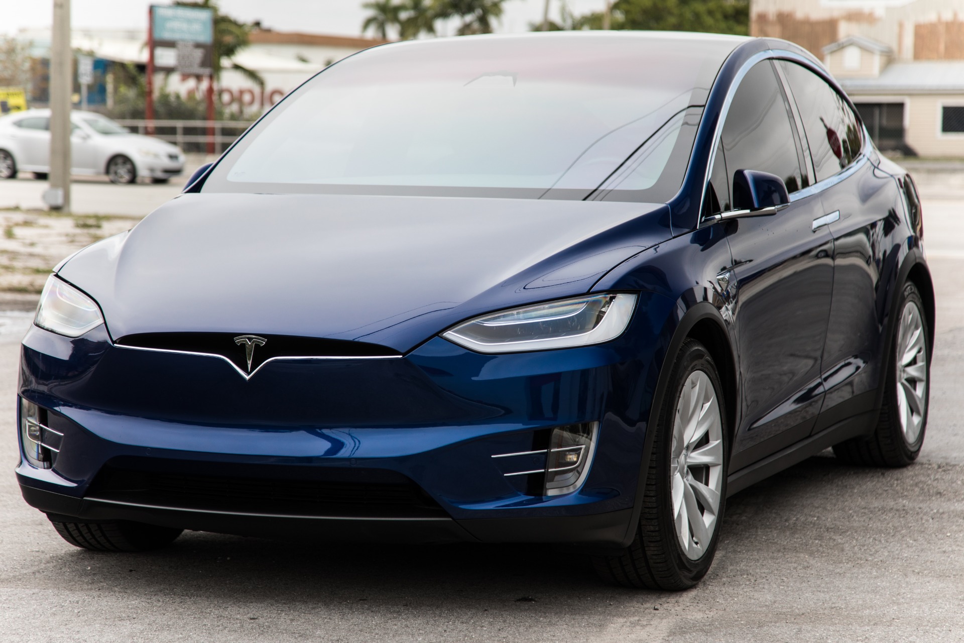 Used-2016-Tesla-Model-X-90D
