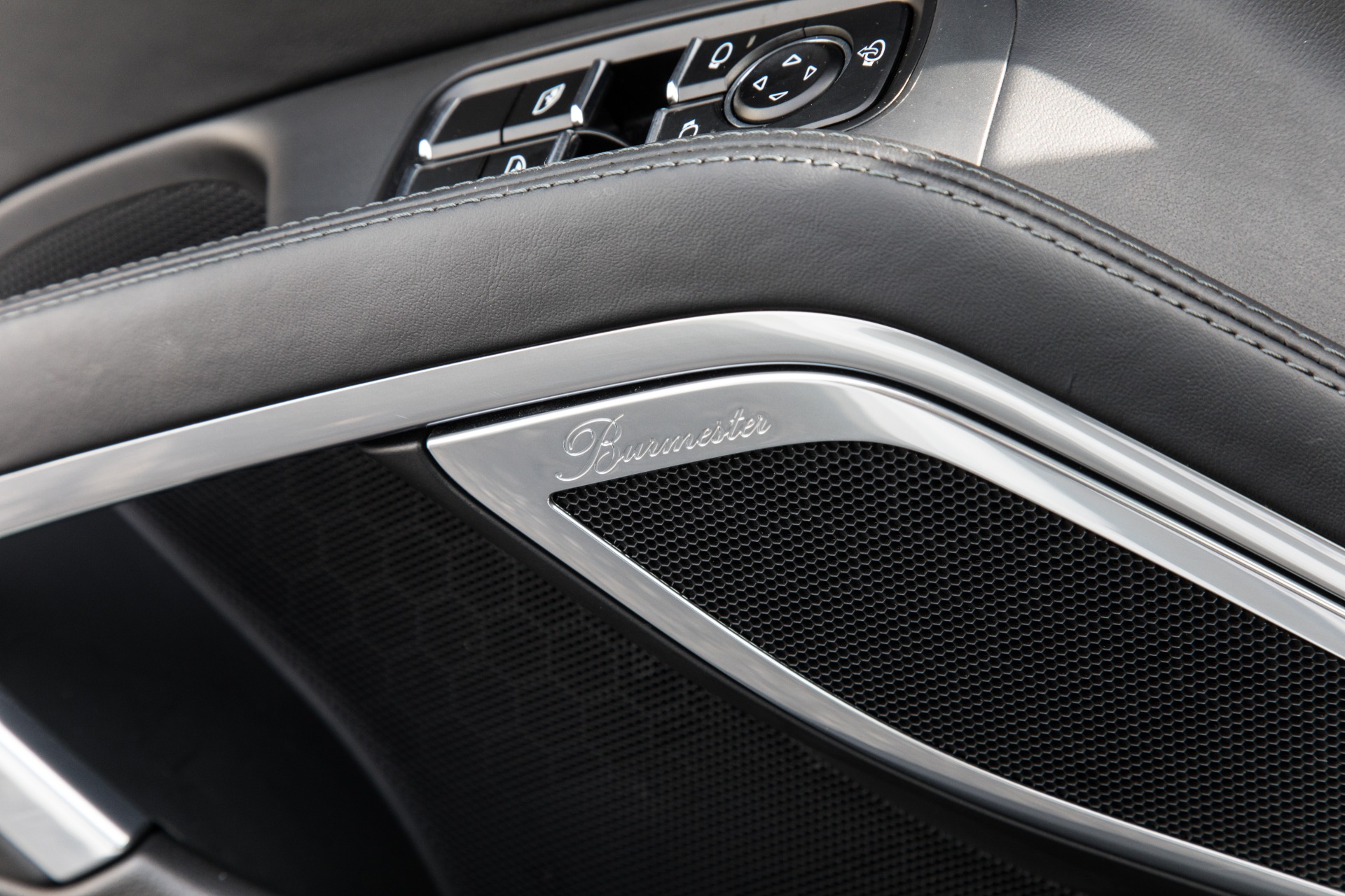 Used-2014-Porsche-911-Turbo