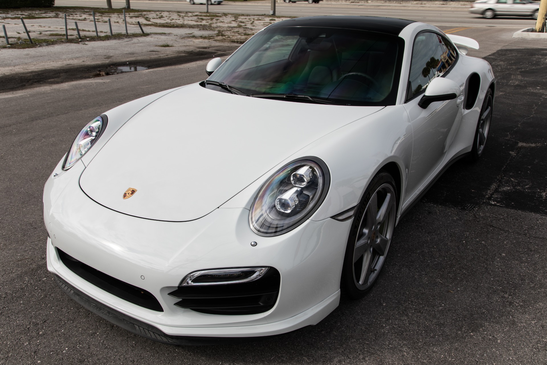 Used-2014-Porsche-911-Turbo