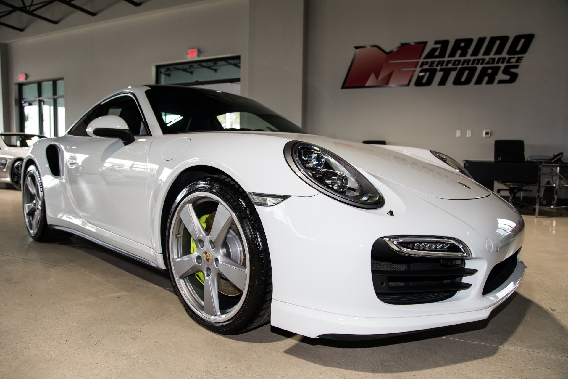 Used-2014-Porsche-911-Turbo