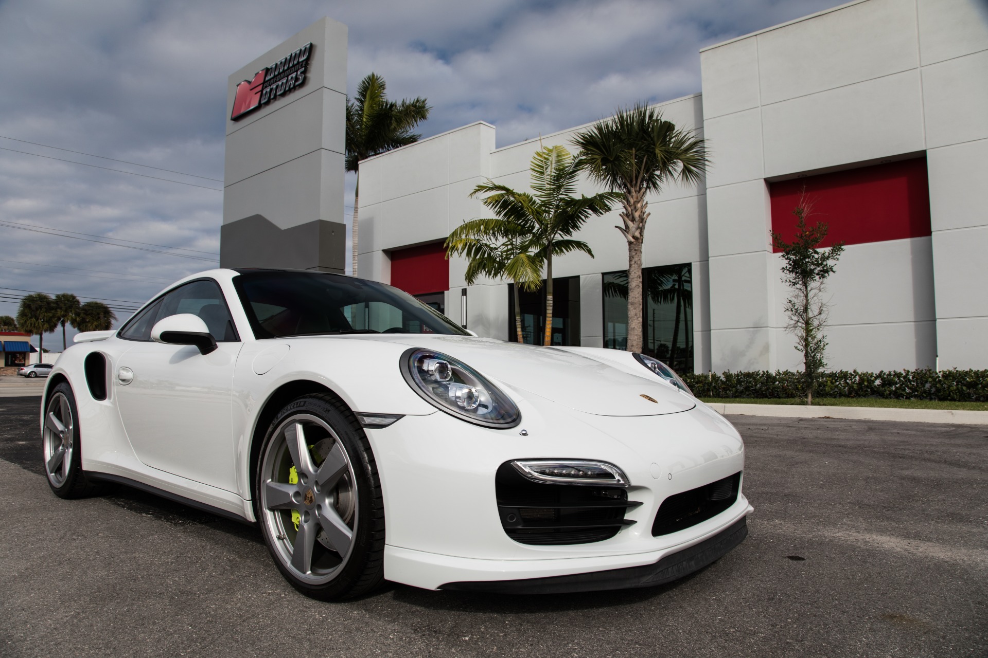 Used-2014-Porsche-911-Turbo