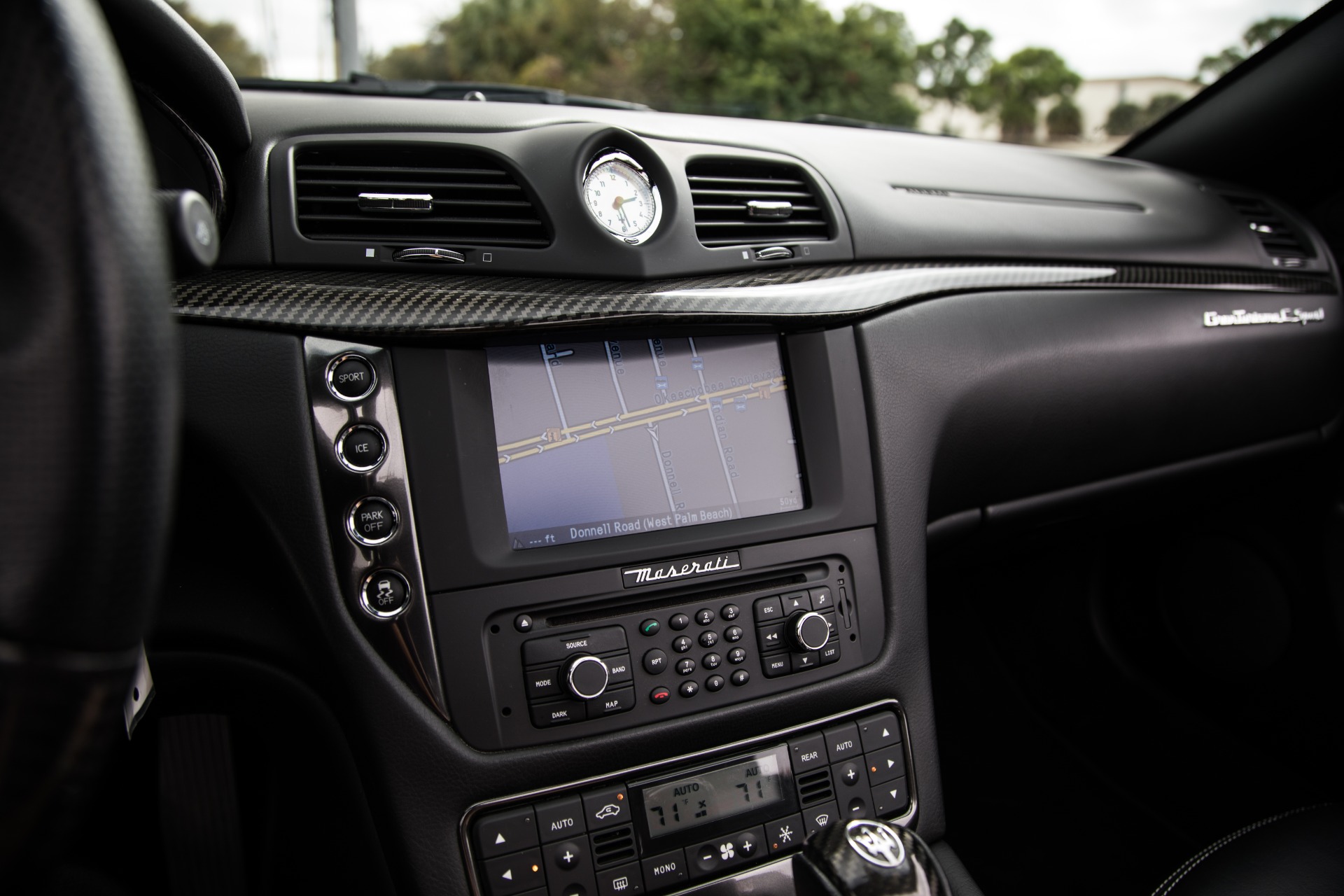 Used-2013-Maserati-GranTurismo-Sport