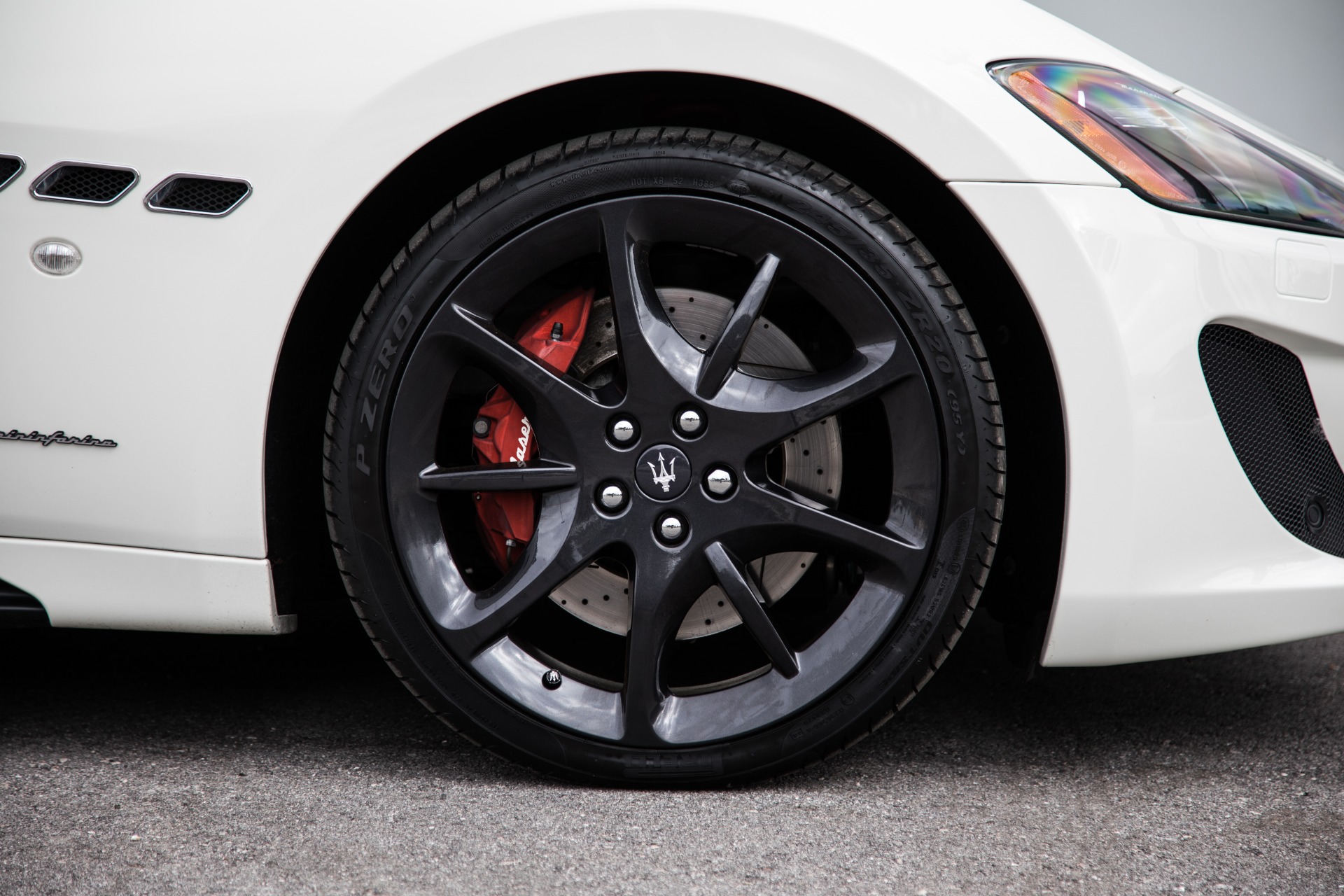 Used-2013-Maserati-GranTurismo-Sport