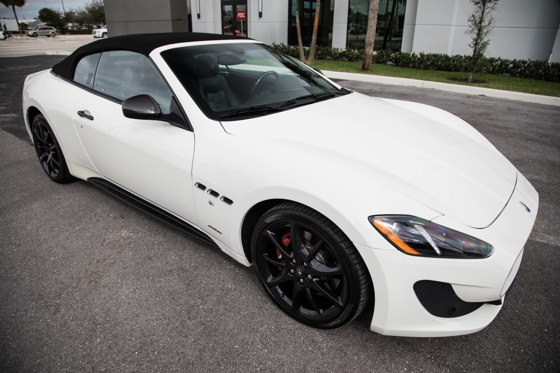 Used-2013-Maserati-GranTurismo-Sport
