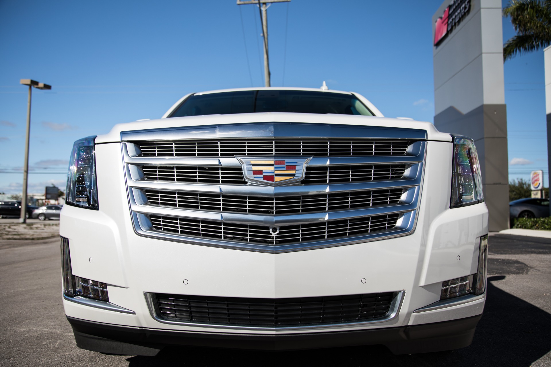 Used-2017-Cadillac-Escalade-ESV-Luxury