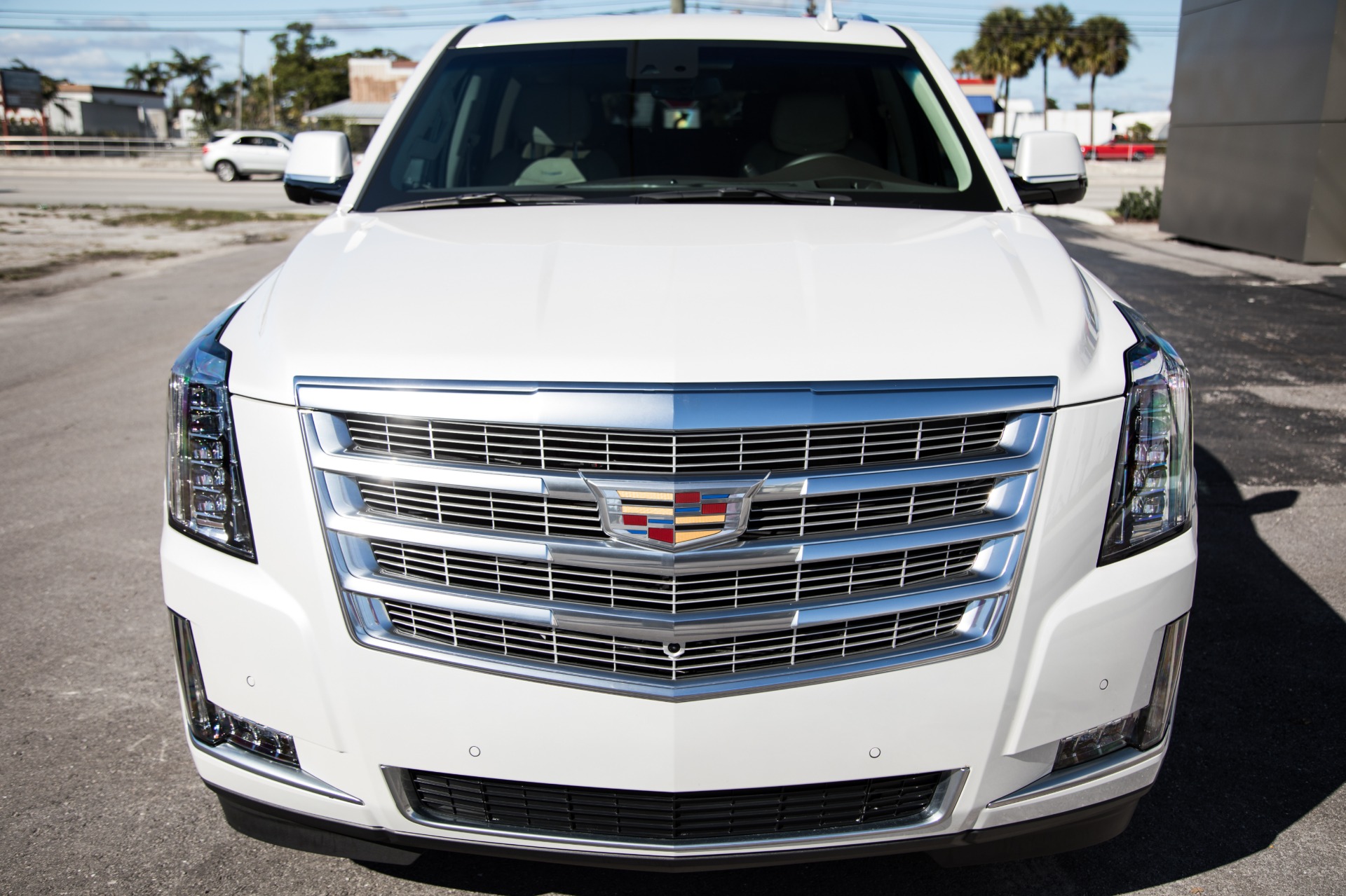 Used-2017-Cadillac-Escalade-ESV-Luxury