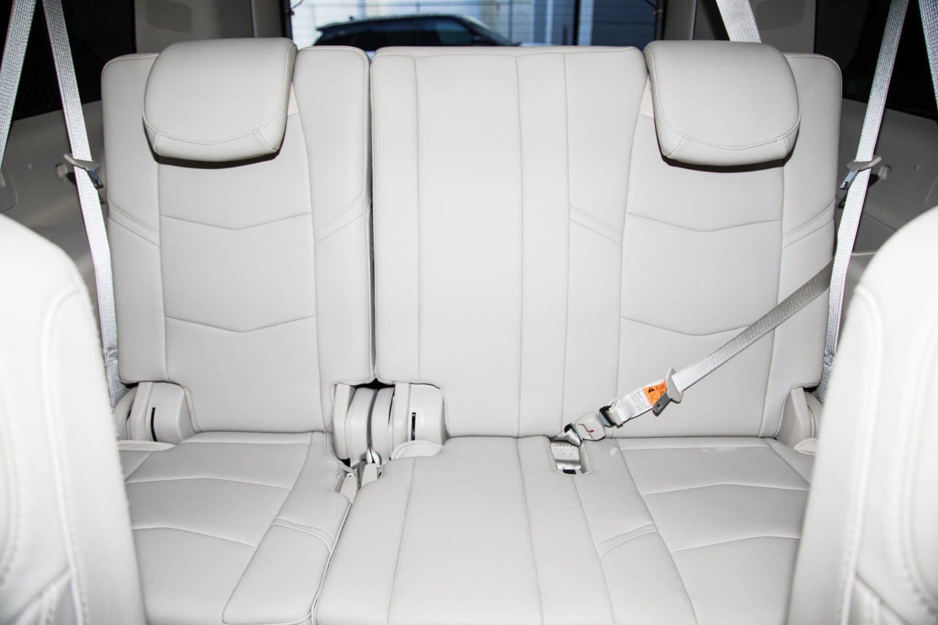 Used-2017-Cadillac-Escalade-ESV-Luxury
