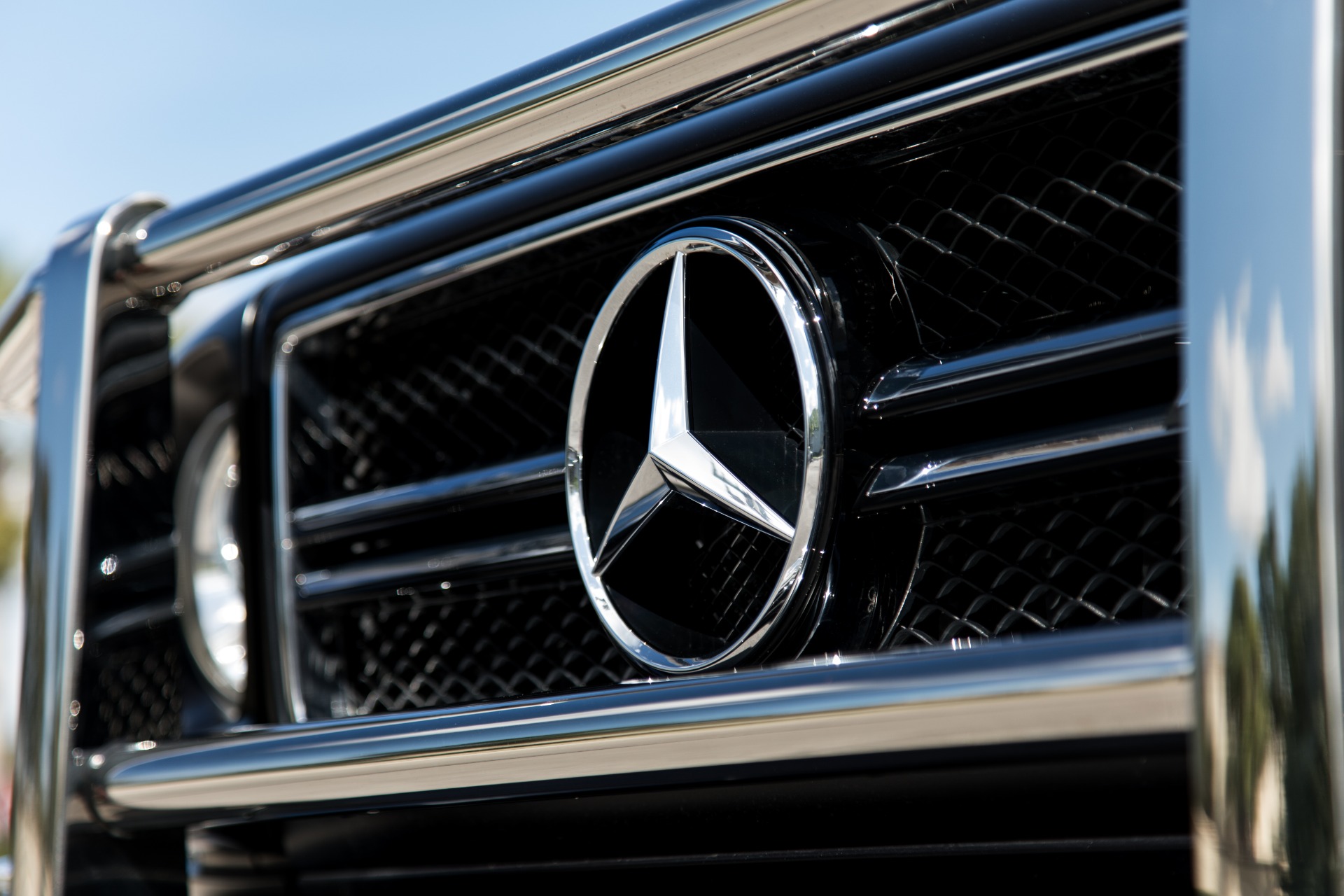 Used-2017-Mercedes-Benz-G-Class-AMG-G-63