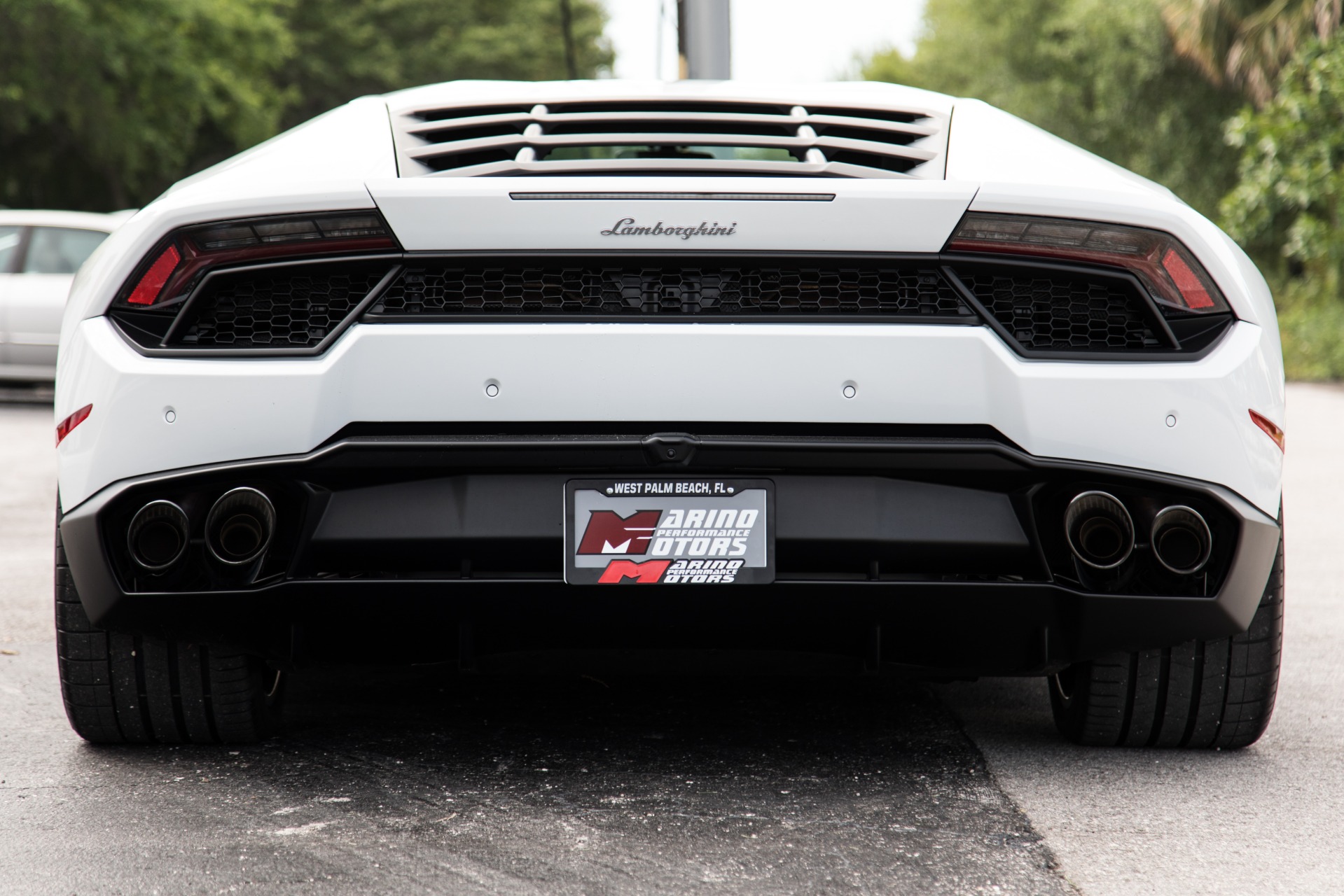 Used-2018-Lamborghini-Huracan-LP-580-2