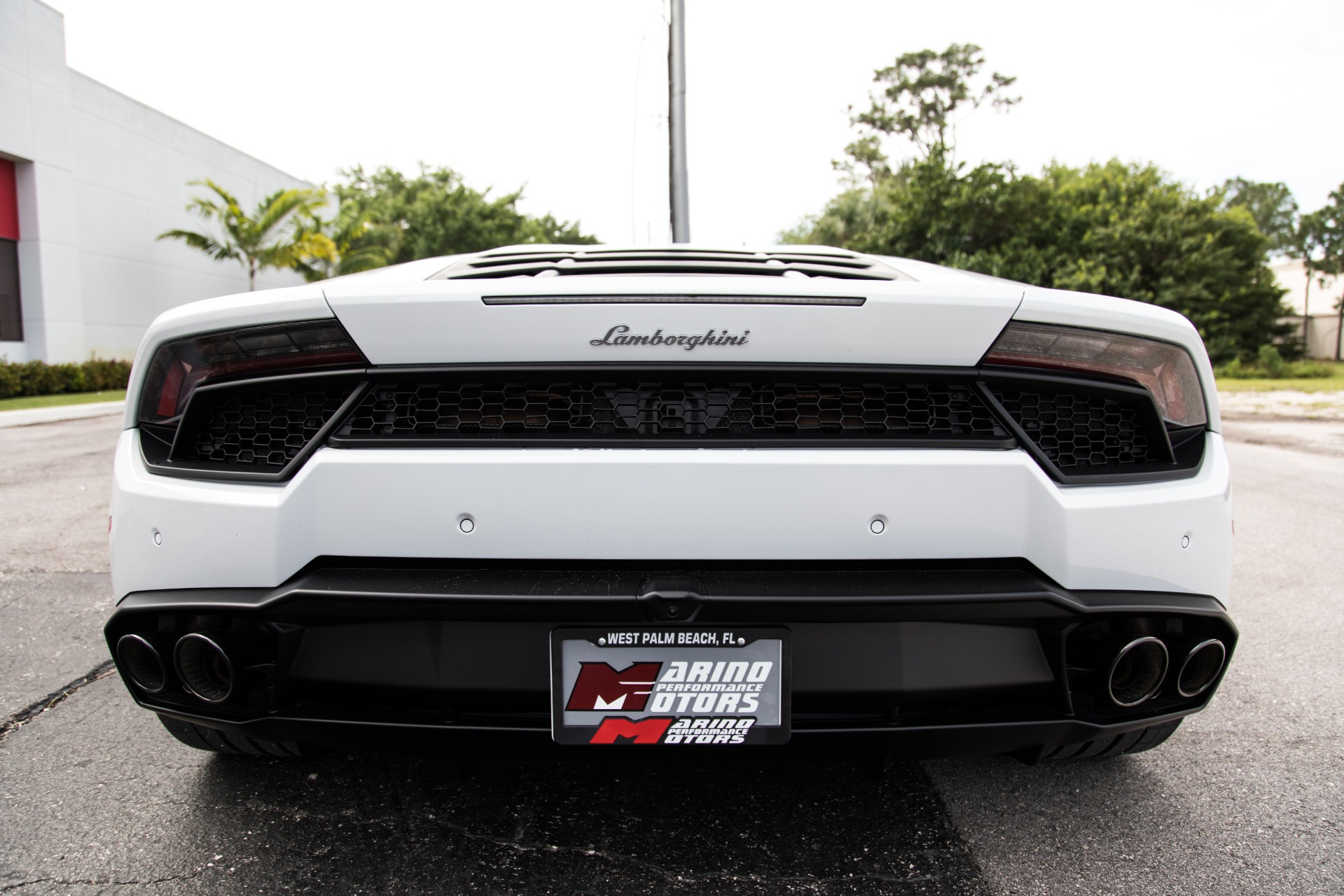 Used-2018-Lamborghini-Huracan-LP-580-2