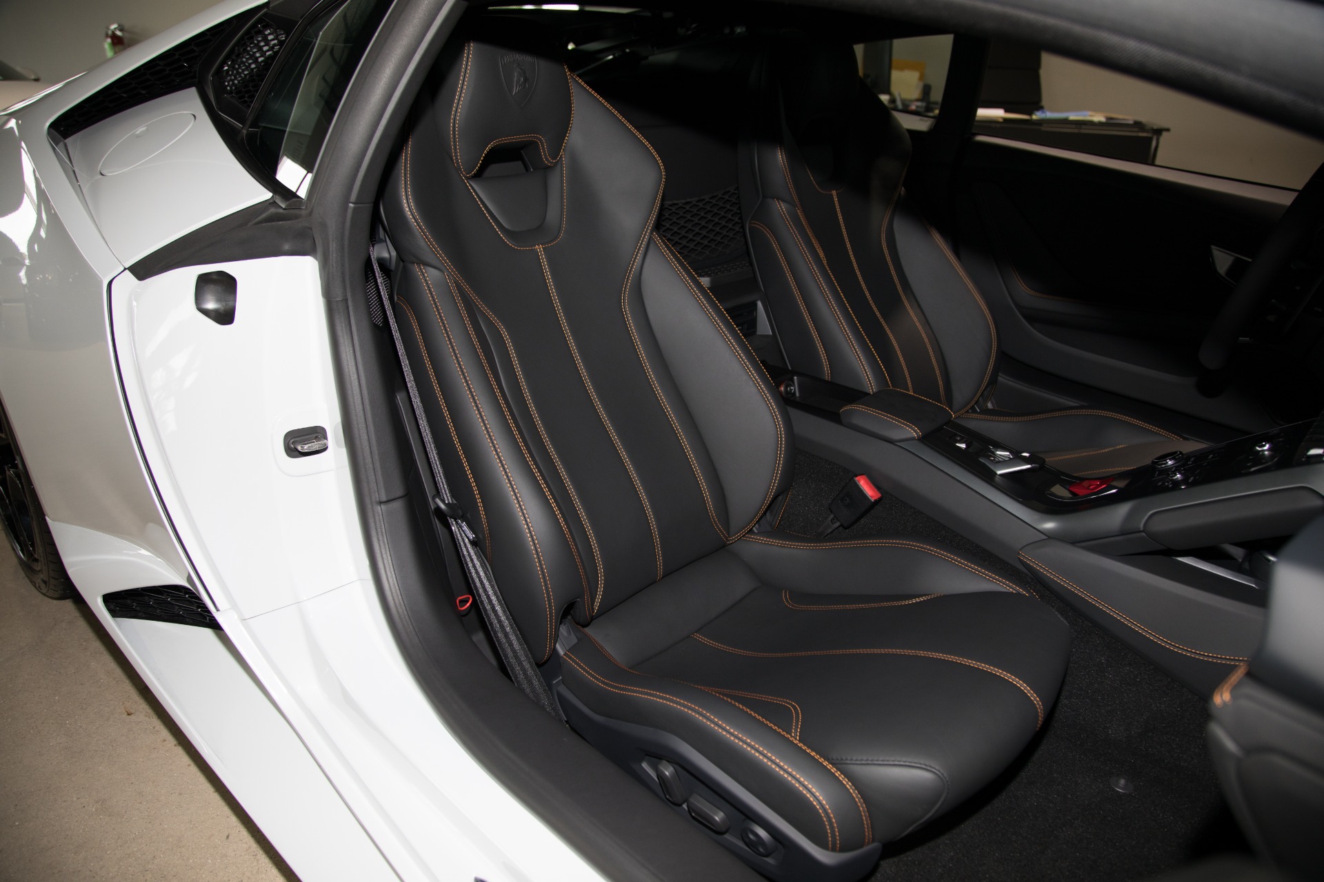 Used-2018-Lamborghini-Huracan-LP-580-2