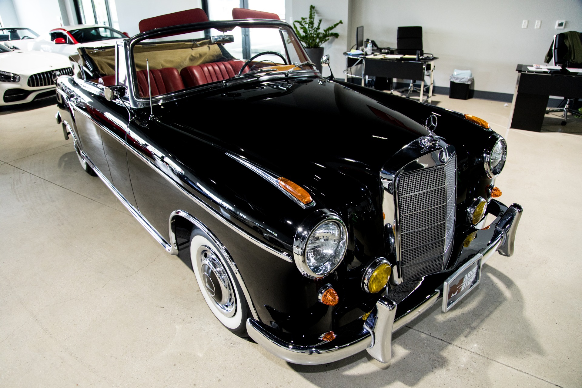 Used-1959-Mercedes-Benz-220s