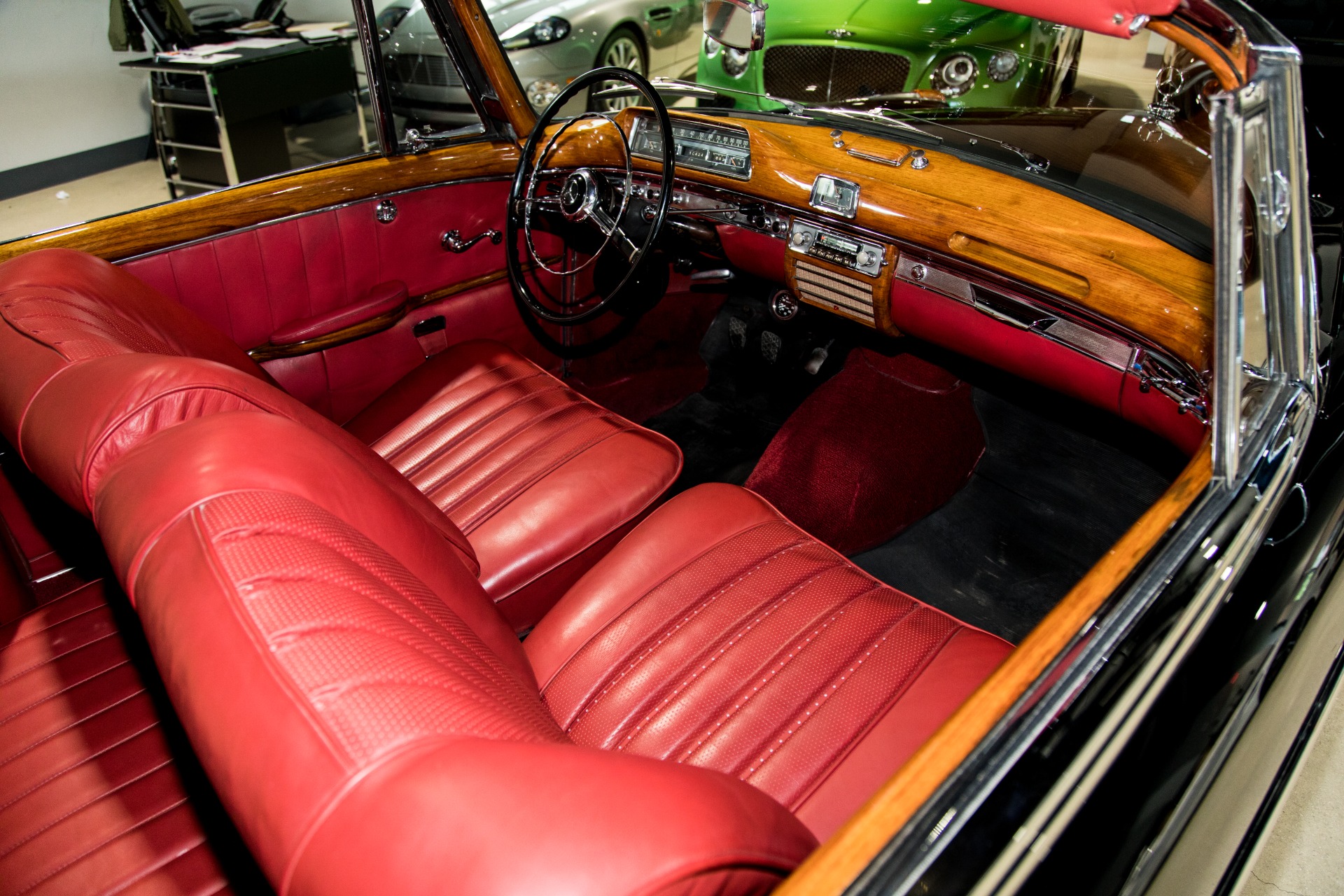 Used-1959-Mercedes-Benz-220s