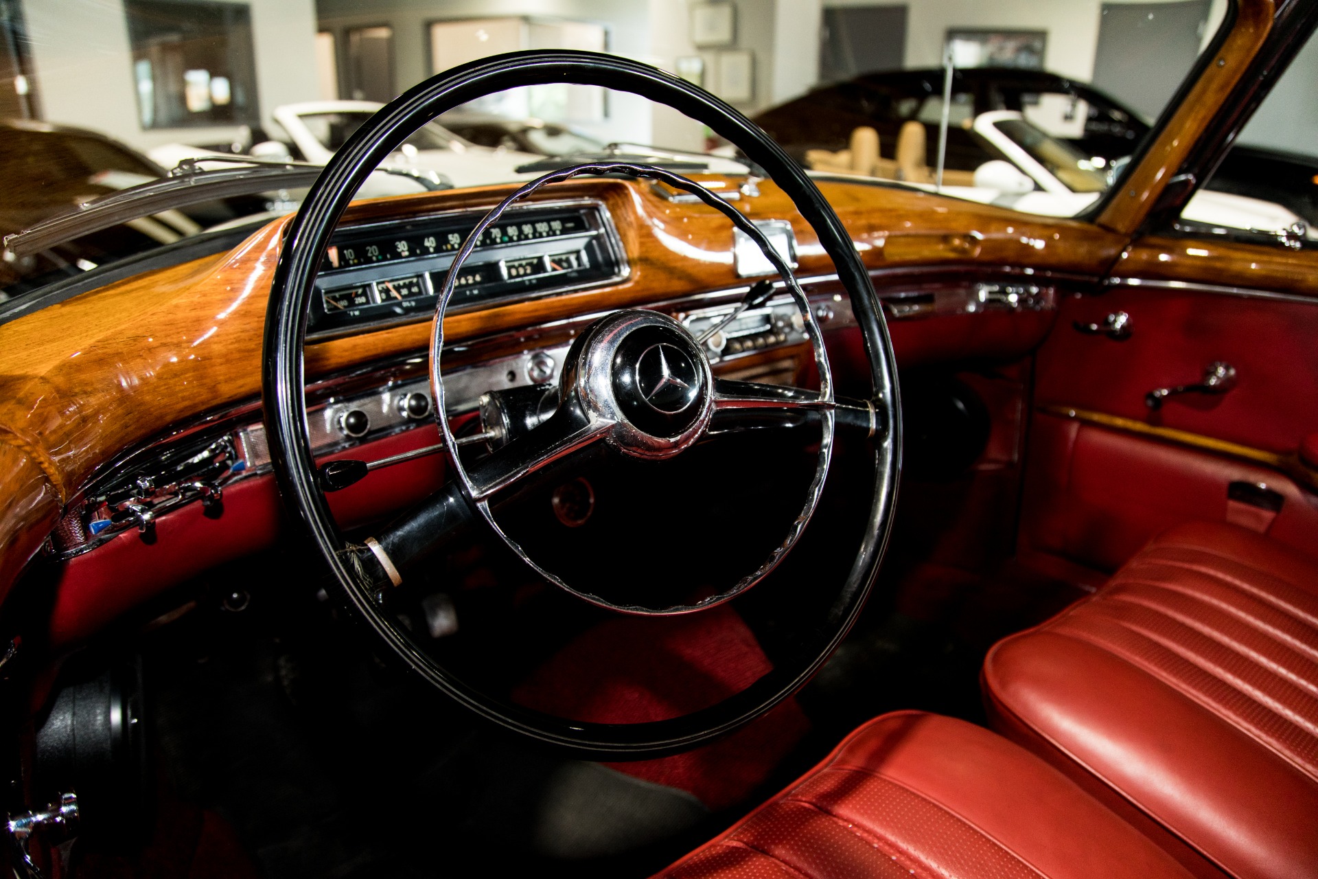Used-1959-Mercedes-Benz-220s