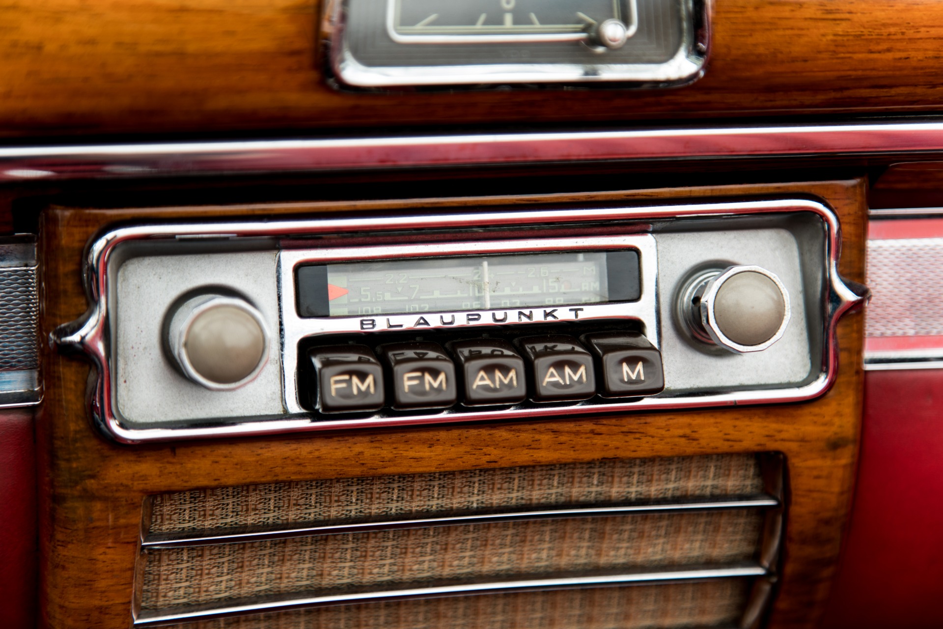 Used-1959-Mercedes-Benz-220s